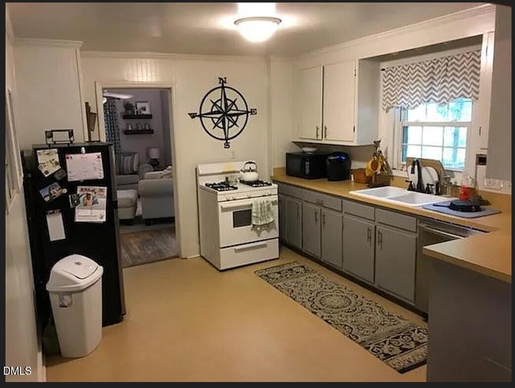 326 Willow Street Property Photo 13