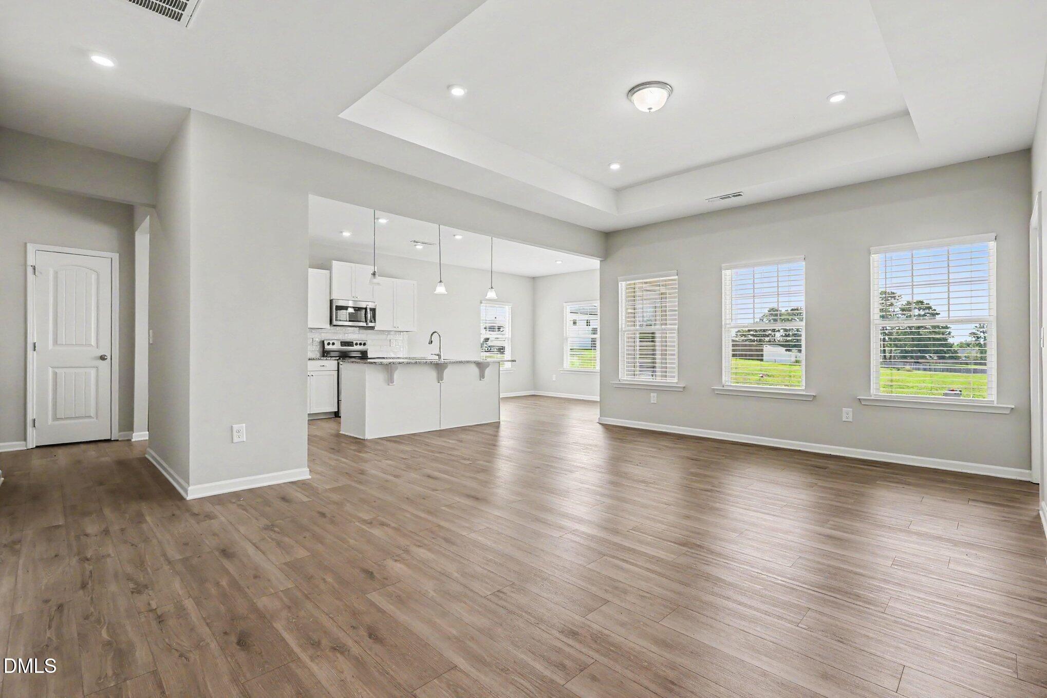 367 Fenella Drive Property Photo 6