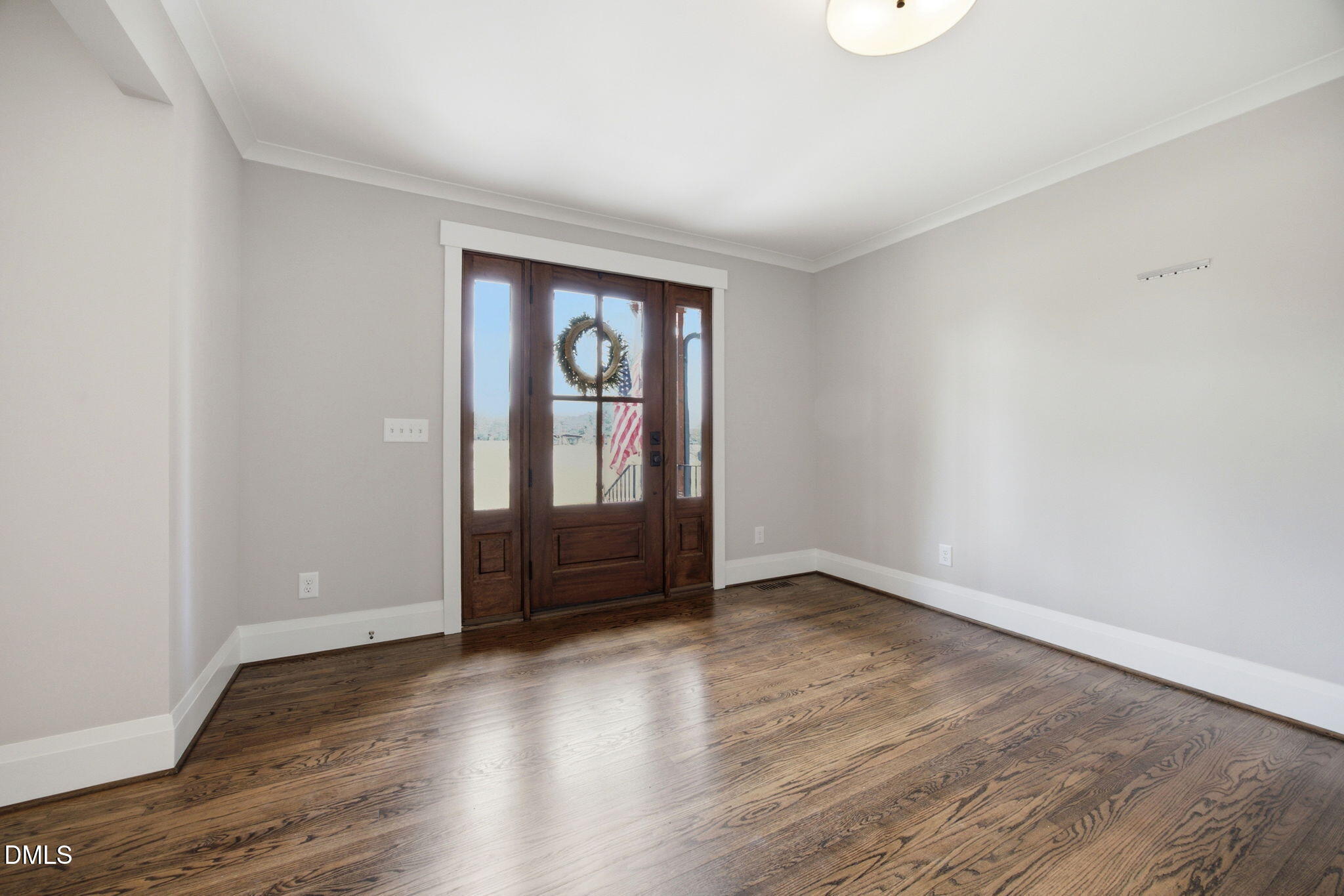801 N First Avenue Property Photo 6