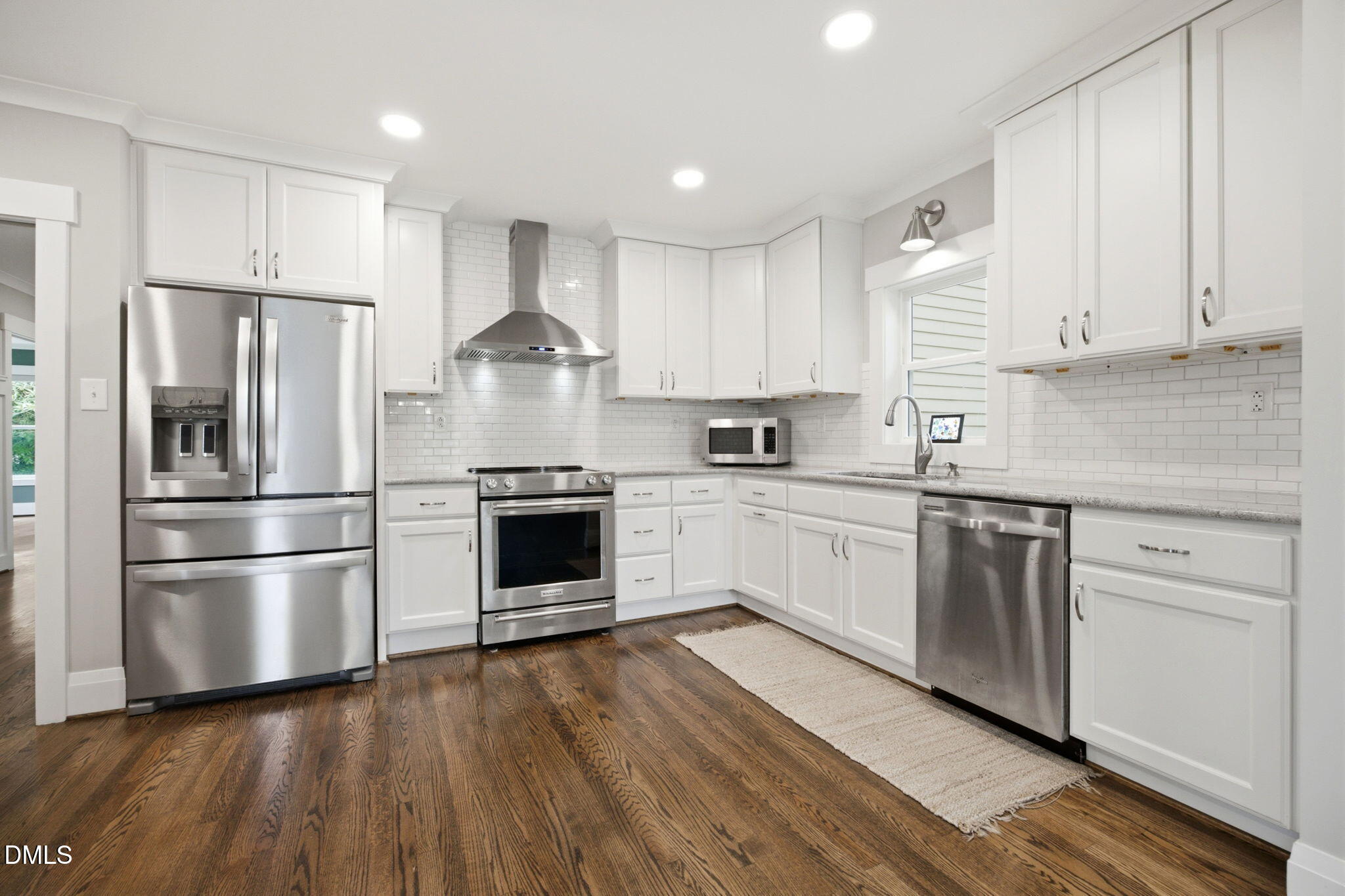 801 N First Avenue Property Photo 14