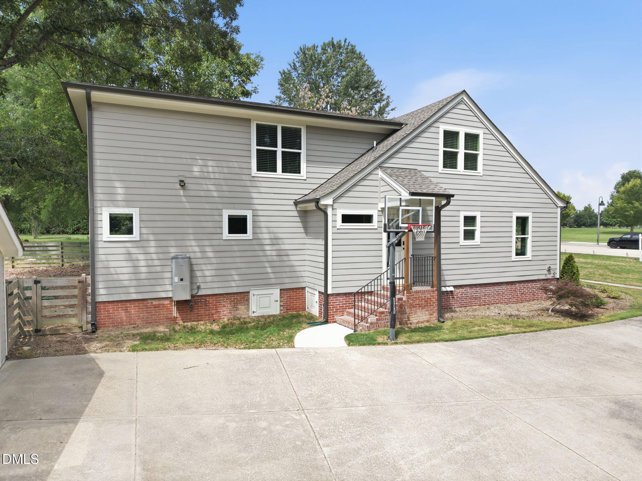 801 N First Avenue Property Photo 60