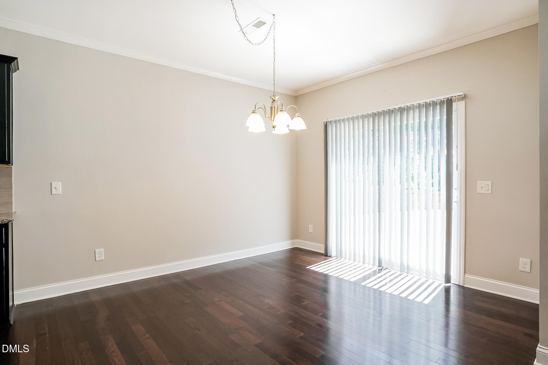 4141 Weavers Pond Drive Property Photo 8