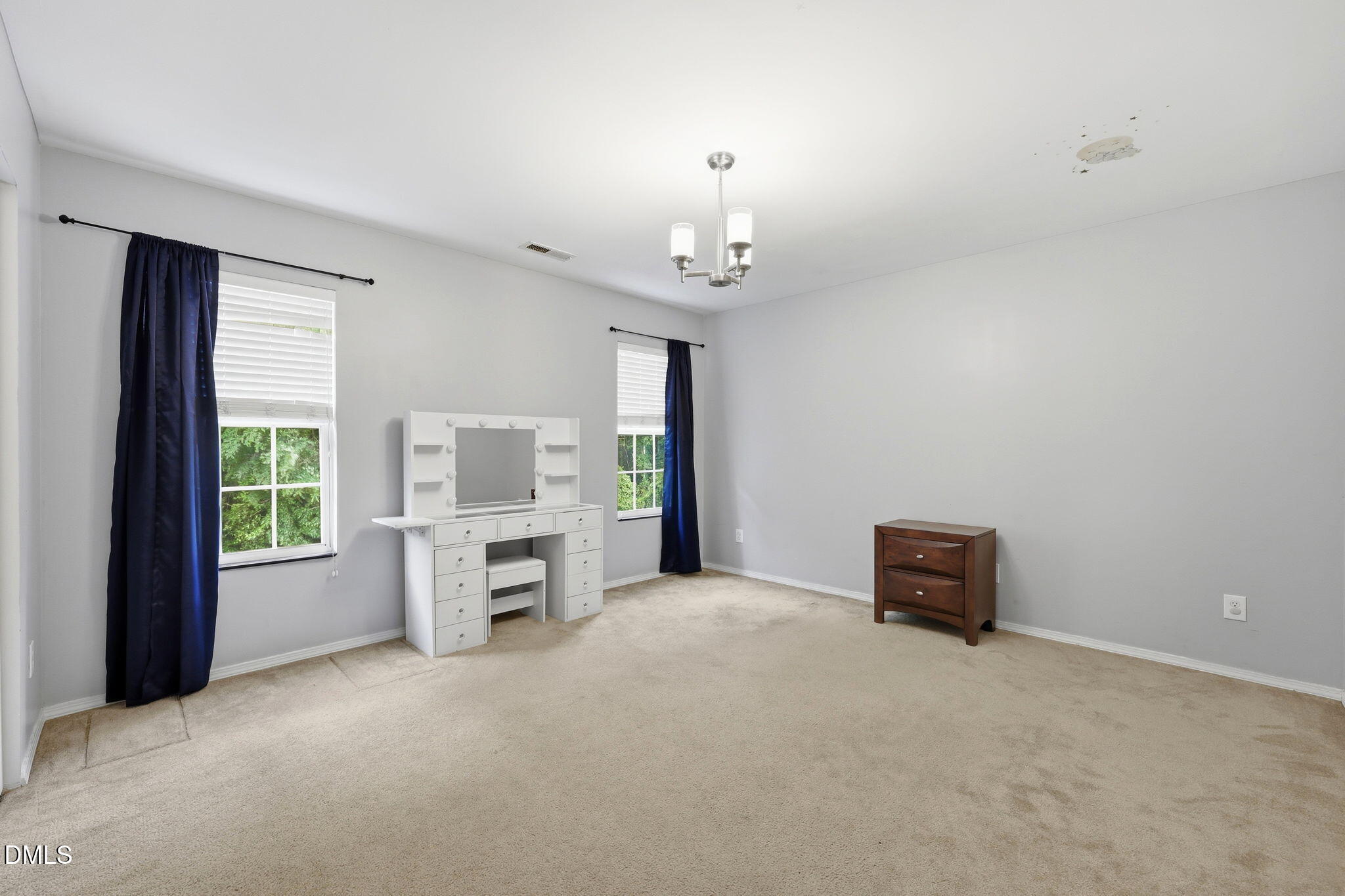 5433 Thunderidge Drive Property Photo 24