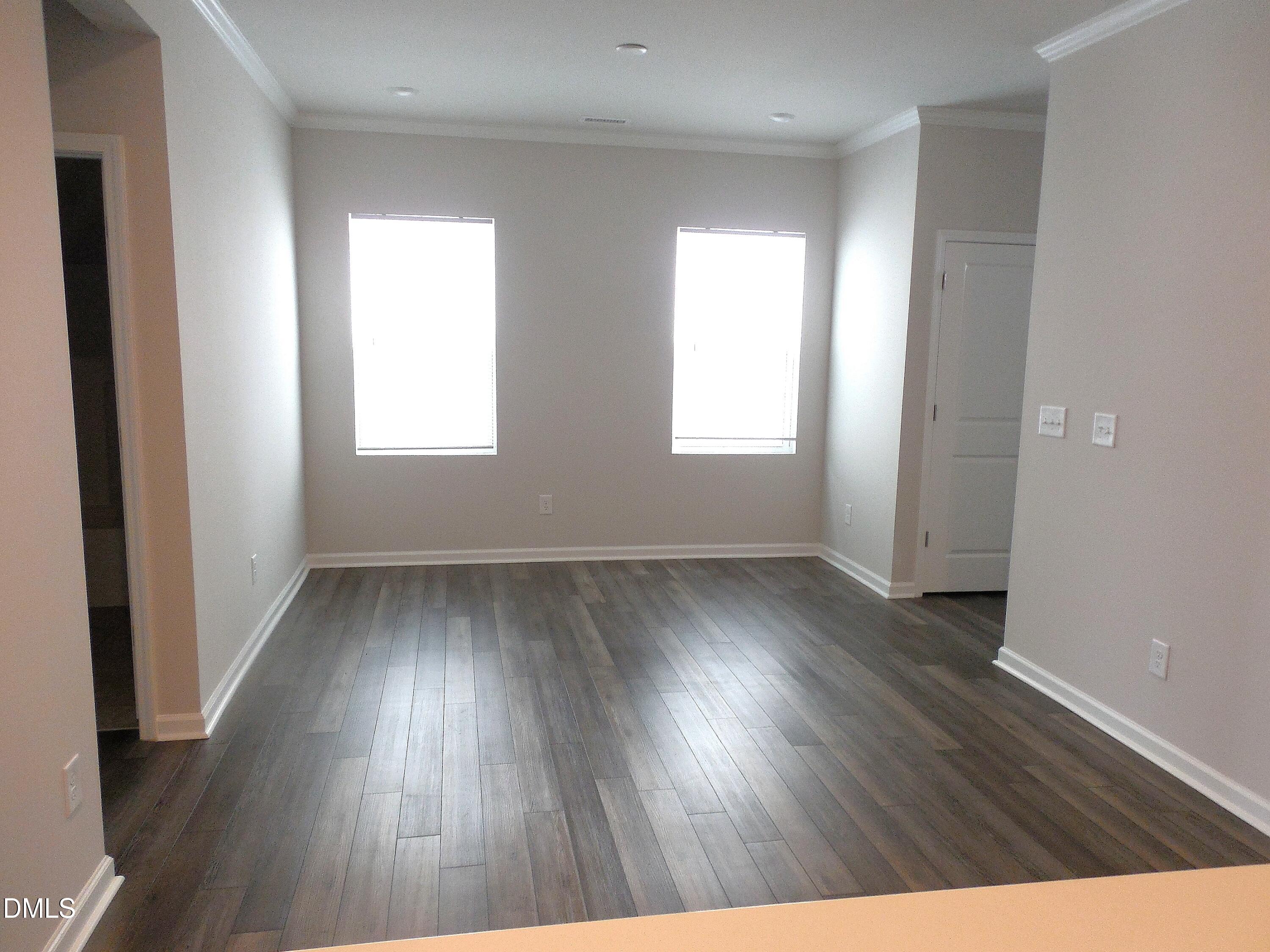 1003 Sora Way Property Photo 6