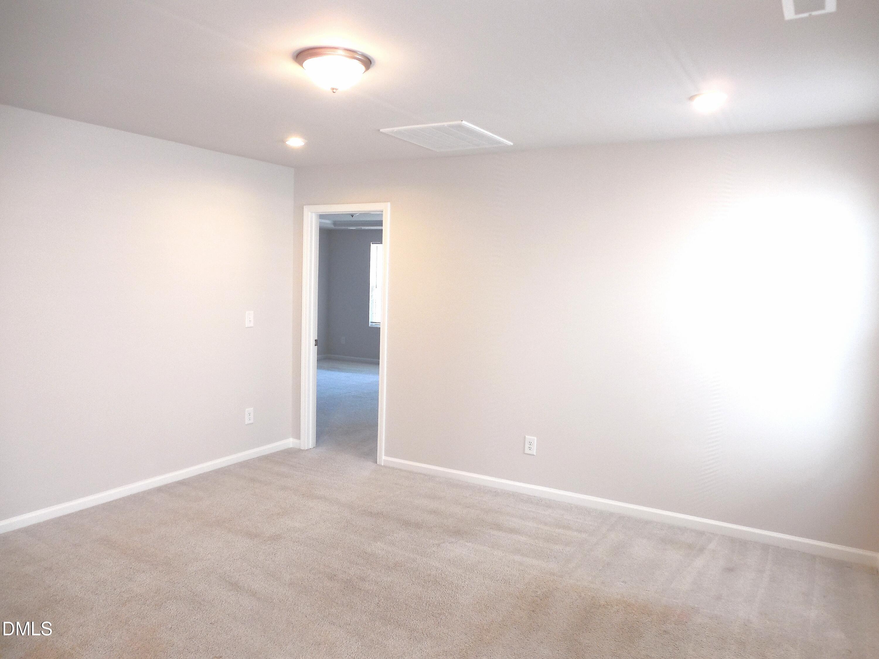 1003 Sora Way Property Photo 11