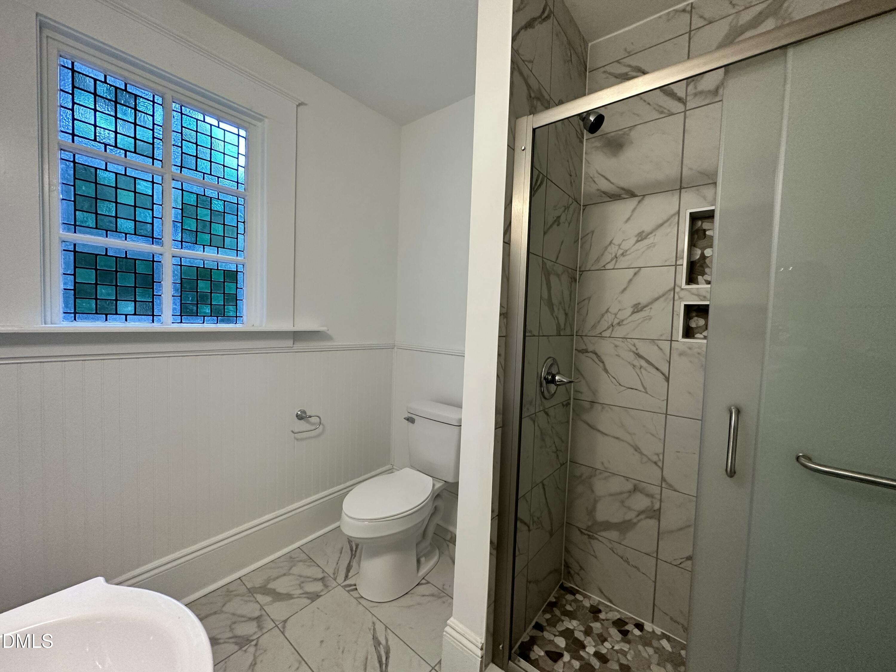 1110 Glenwood Avenue Property Photo 12
