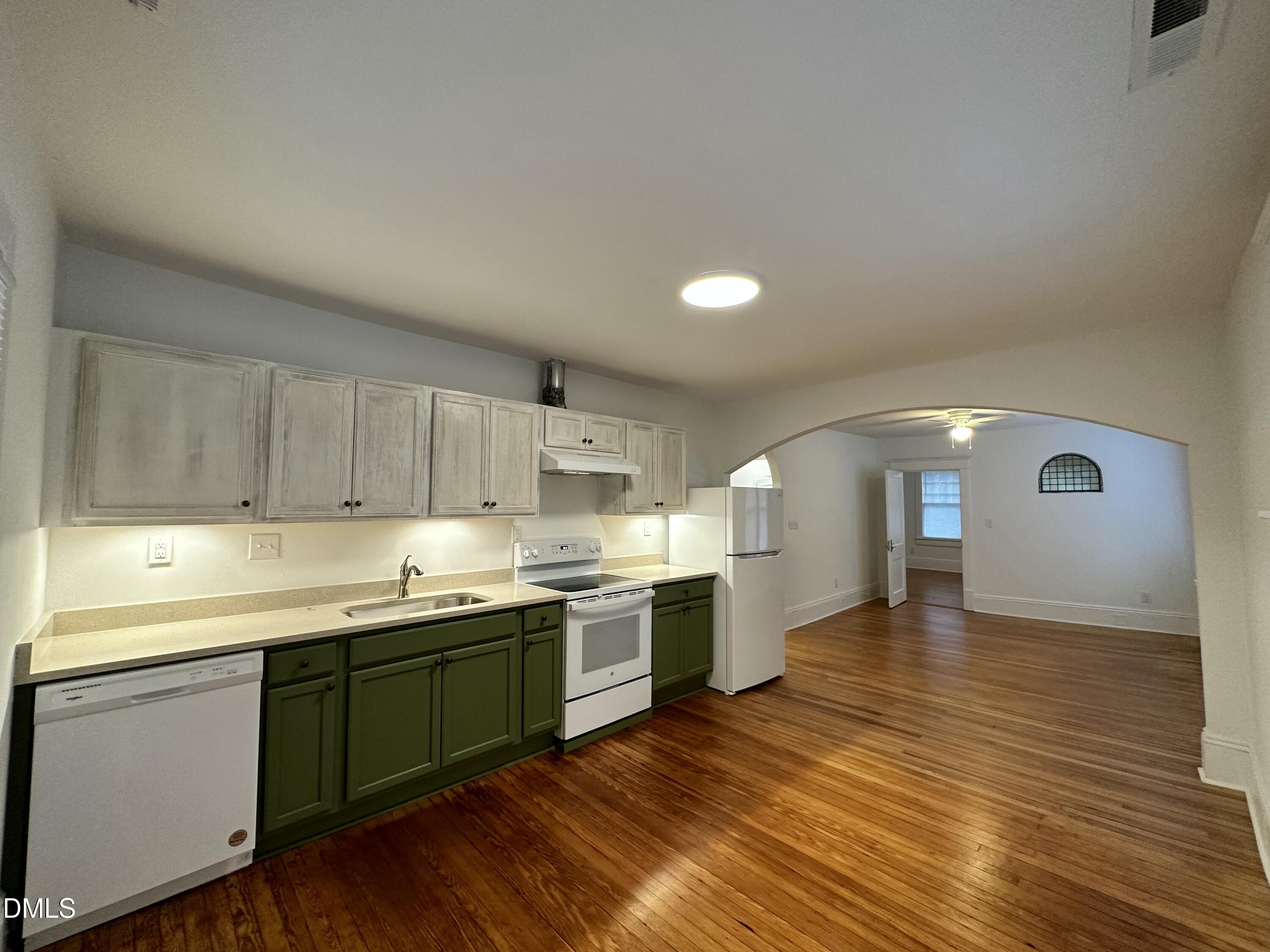 1110 Glenwood Avenue Property Photo 24