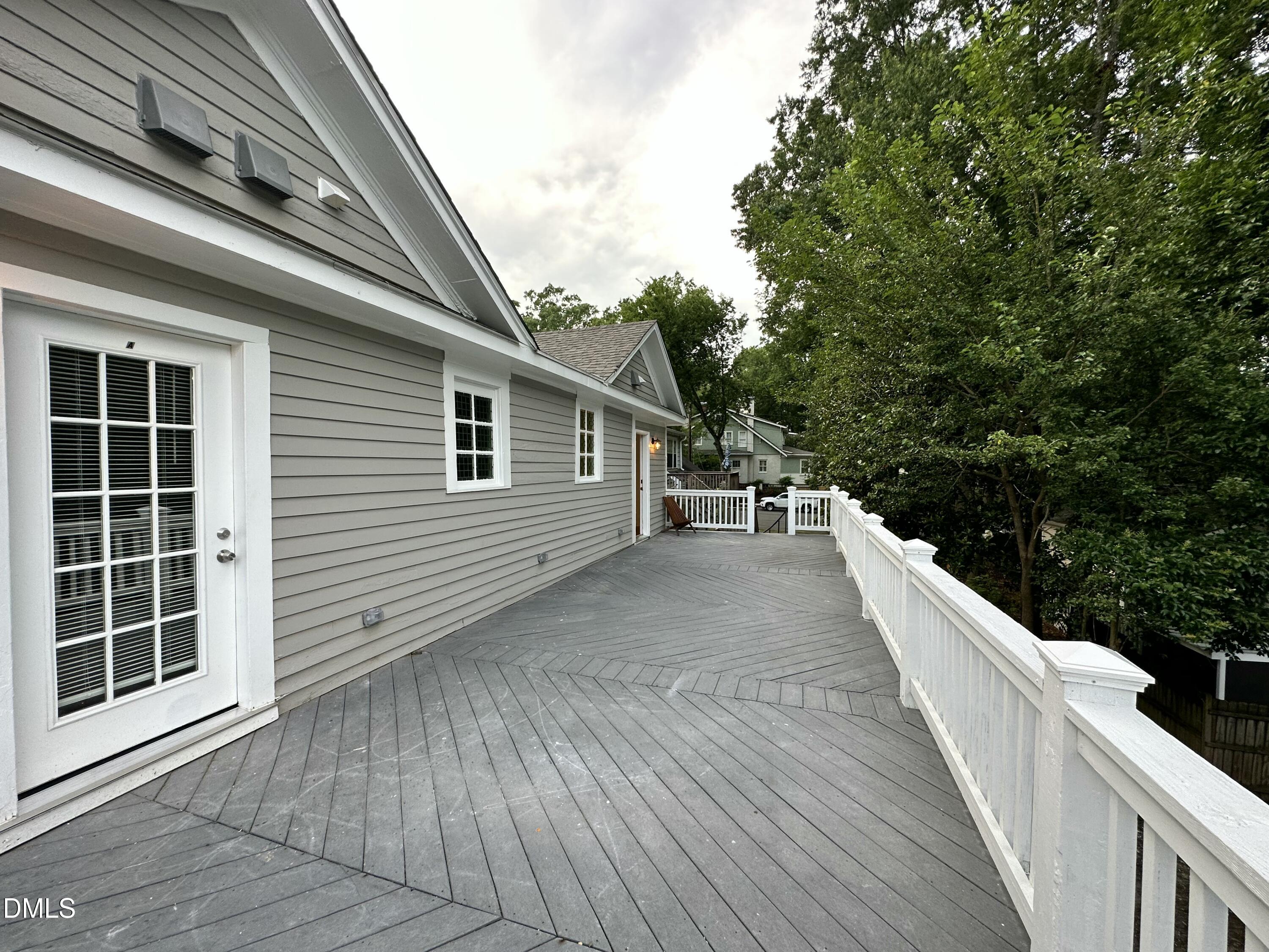 1110 Glenwood Avenue Property Photo 26