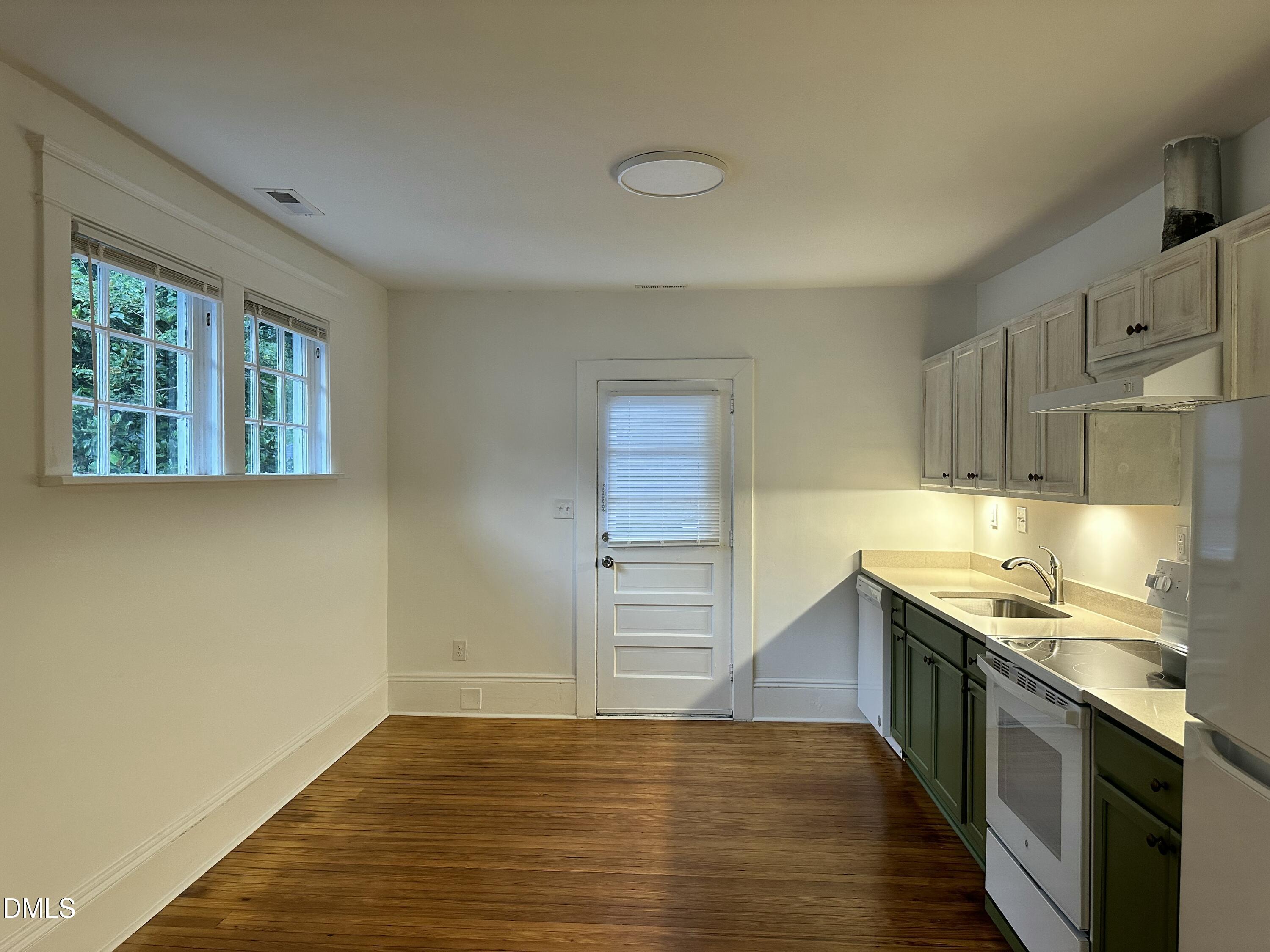 1110 Glenwood Avenue Property Photo 33