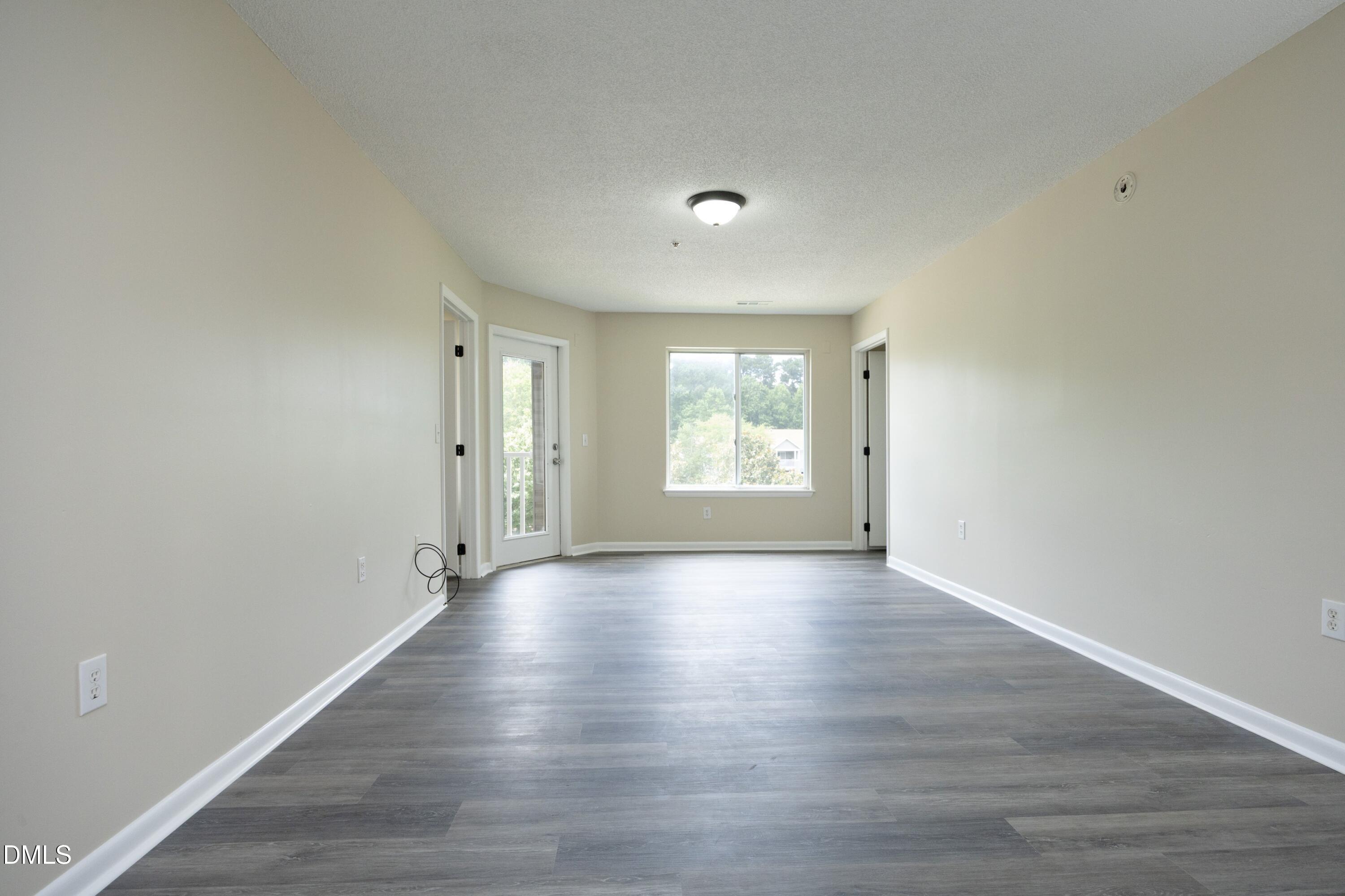 1231 University Court 104 Property Photo 2