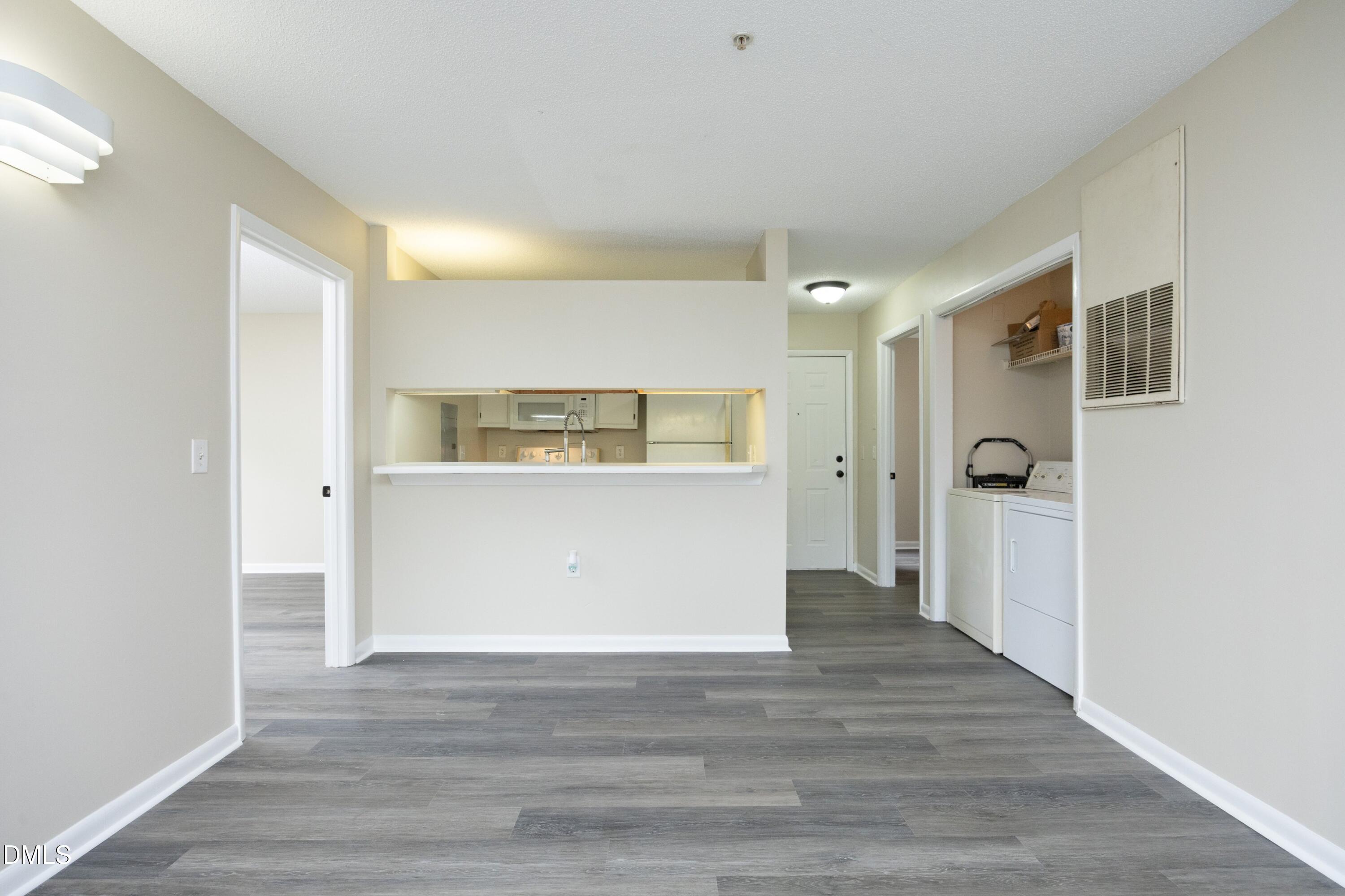 1231 University Court 104 Property Photo 6