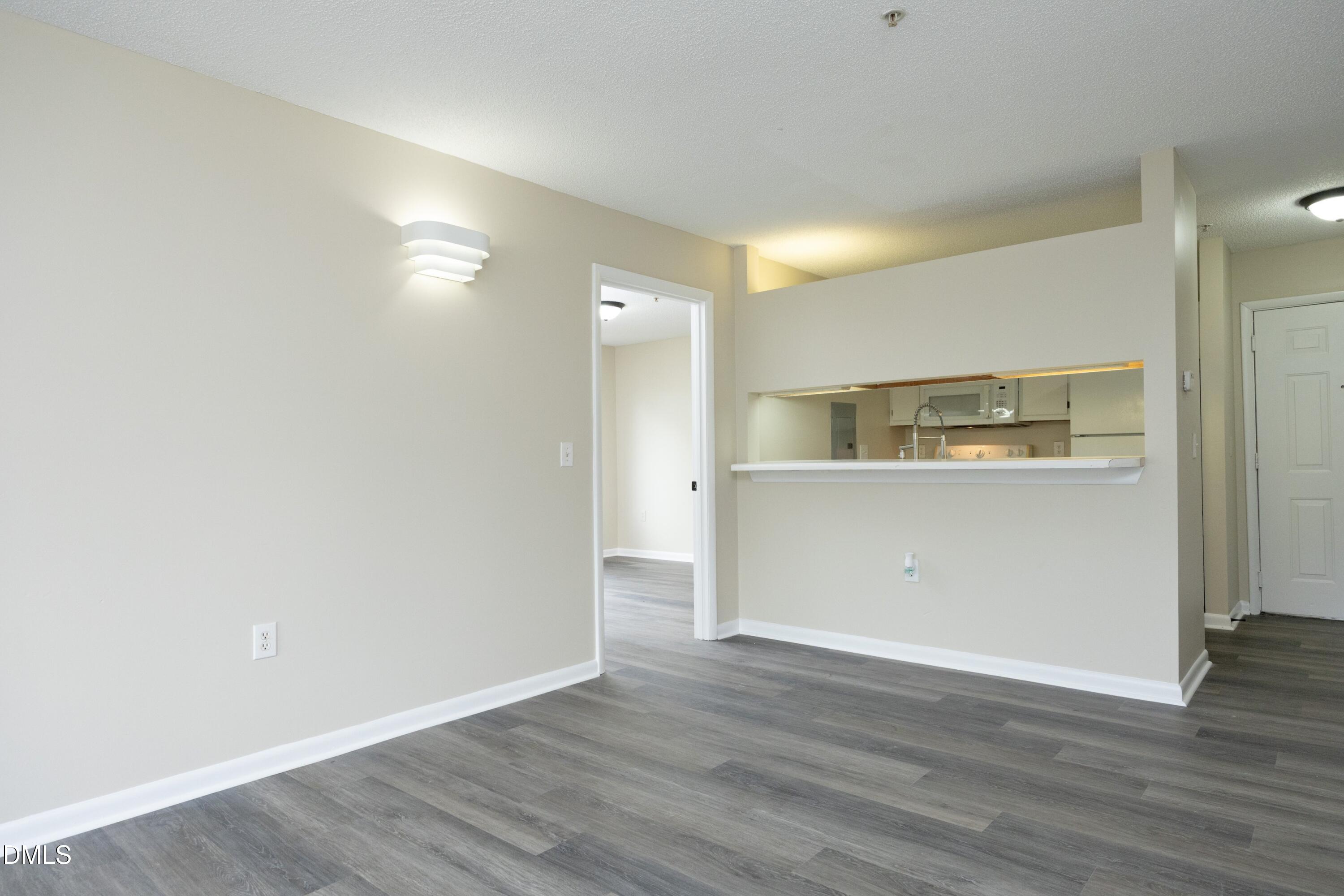 1231 University Court 104 Property Photo 7