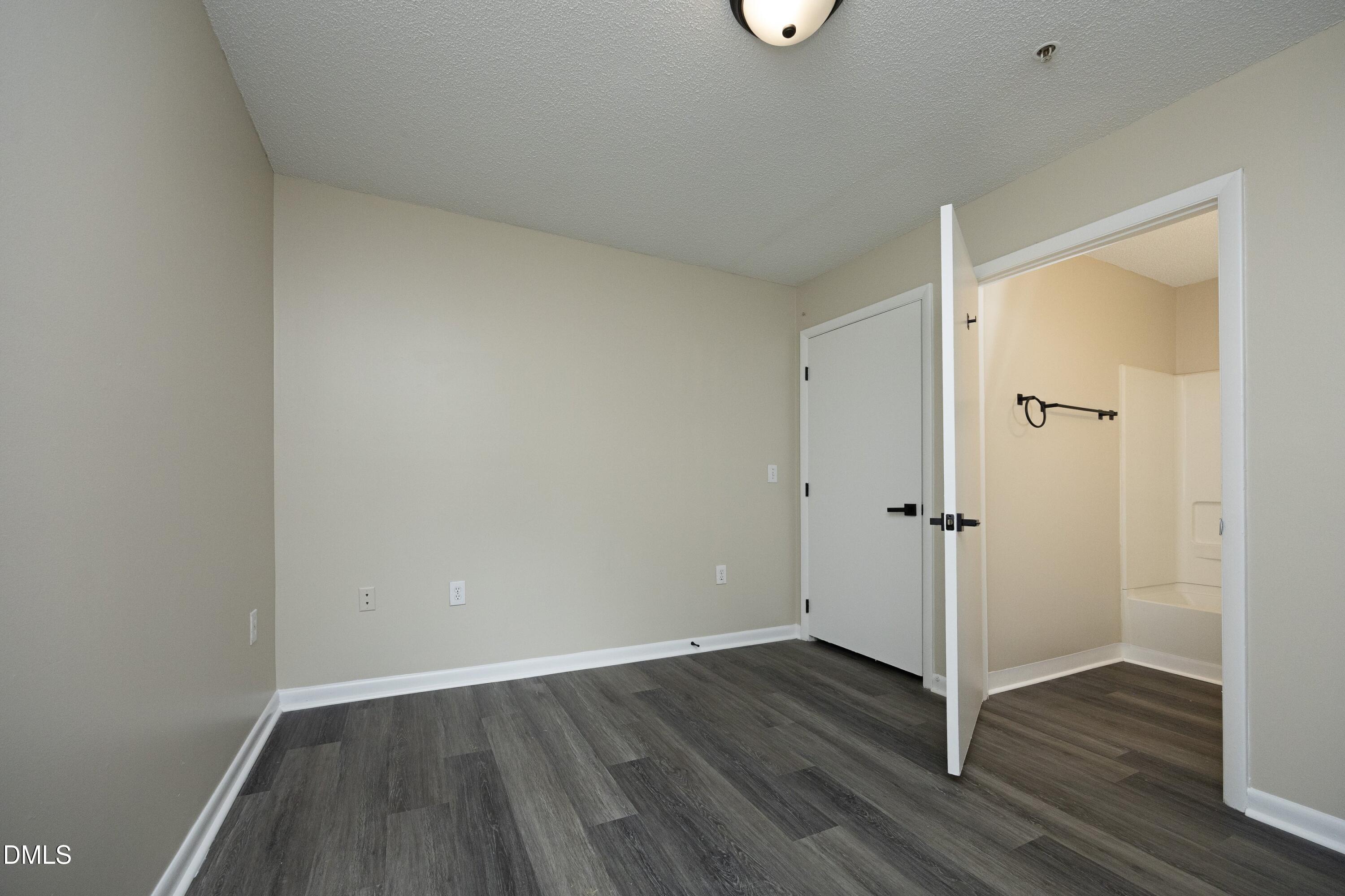 1231 University Court 104 Property Photo 11