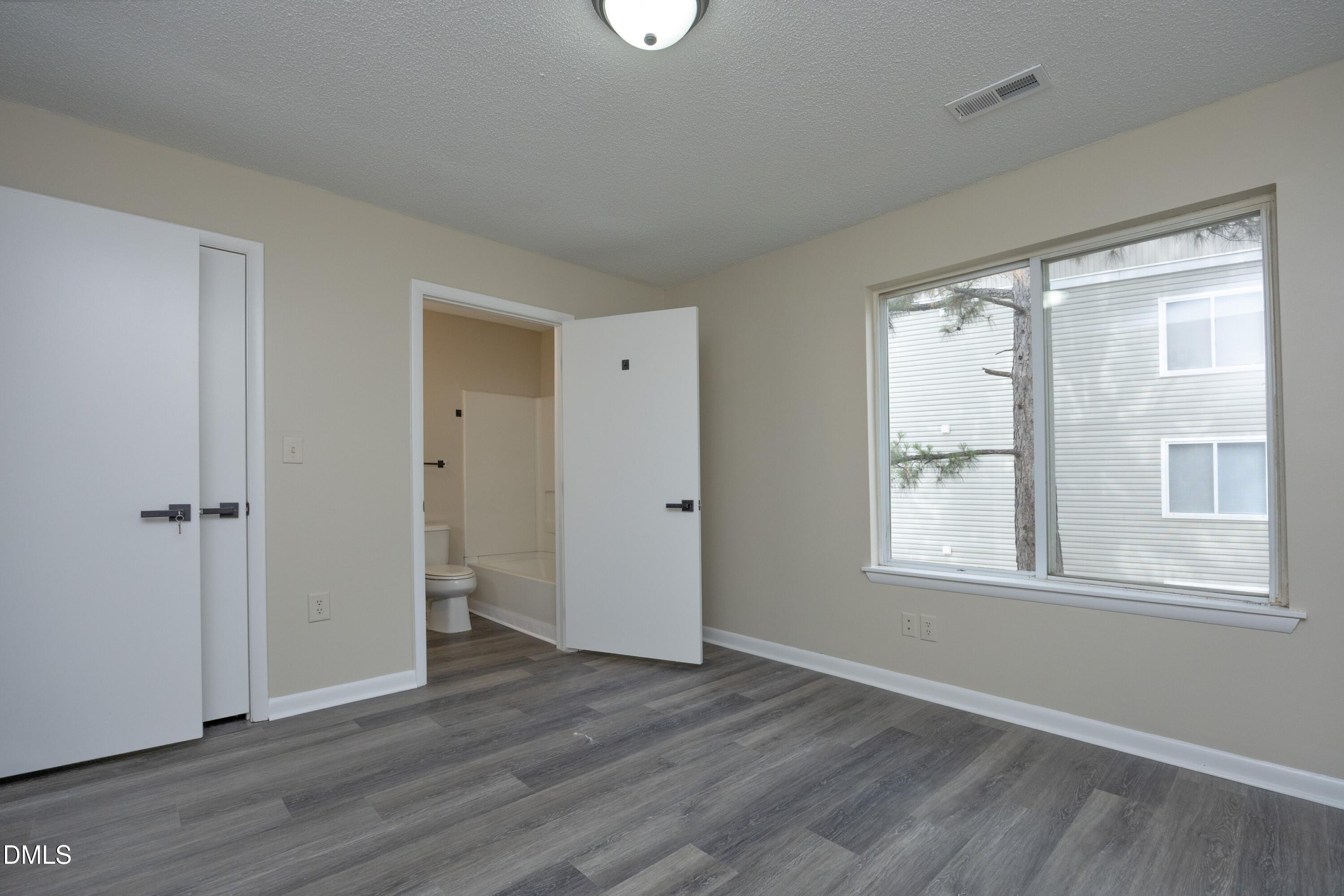 1231 University Court 104 Property Photo 15