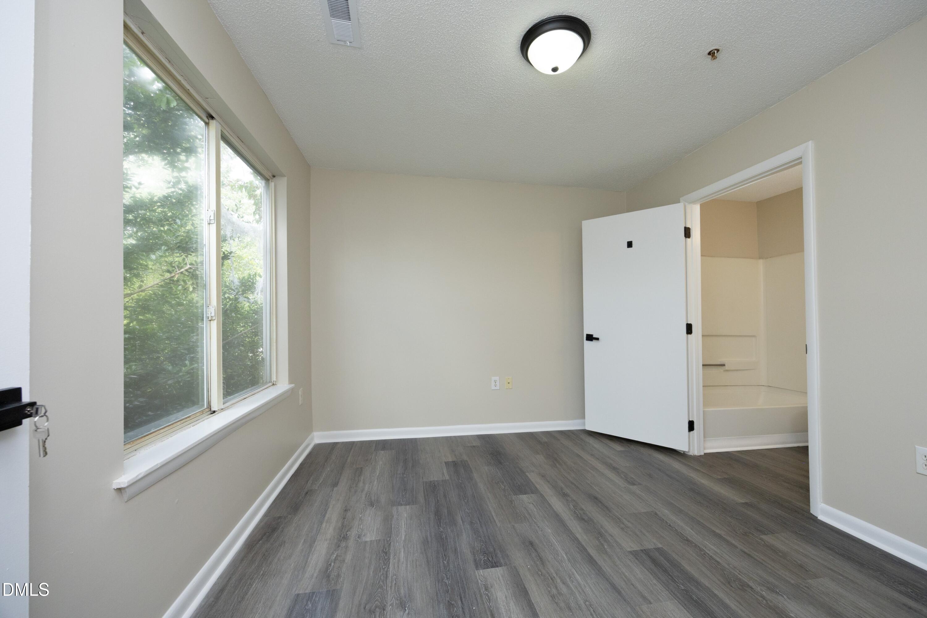 1231 University Court 104 Property Photo 17