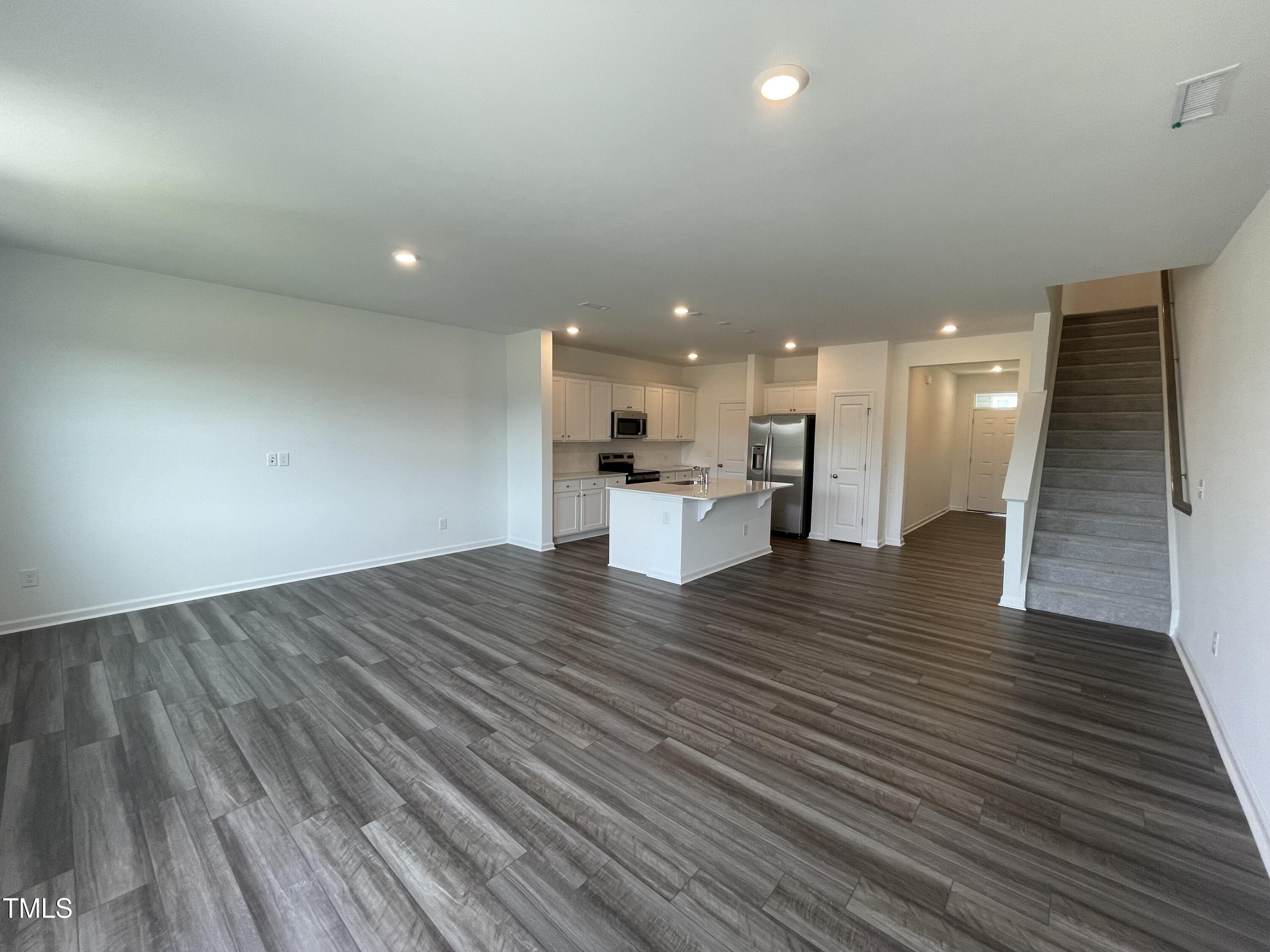 189 Lundy Lane Property Photo 4