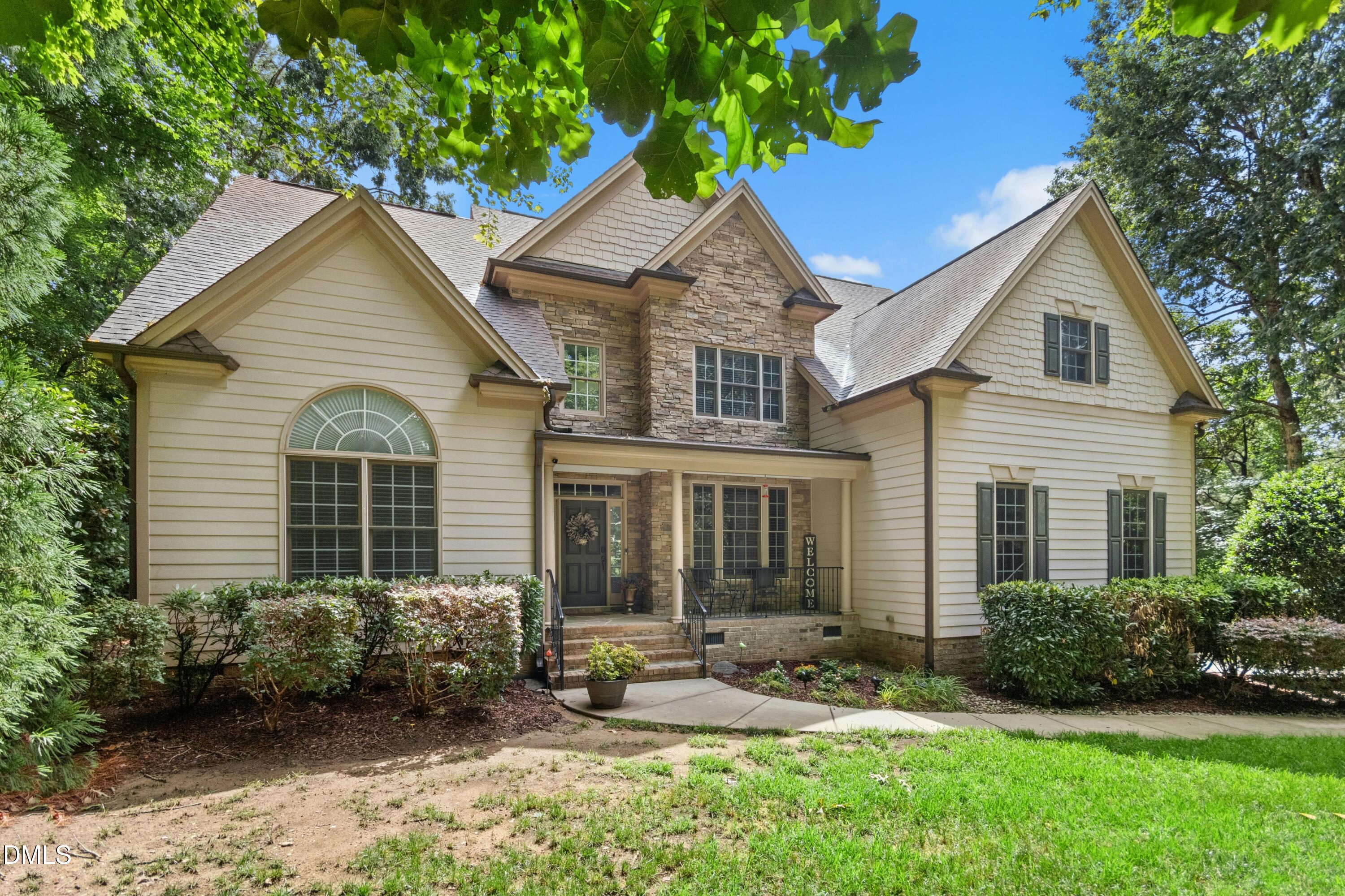8004 Knebford Circle Property Photo 2
