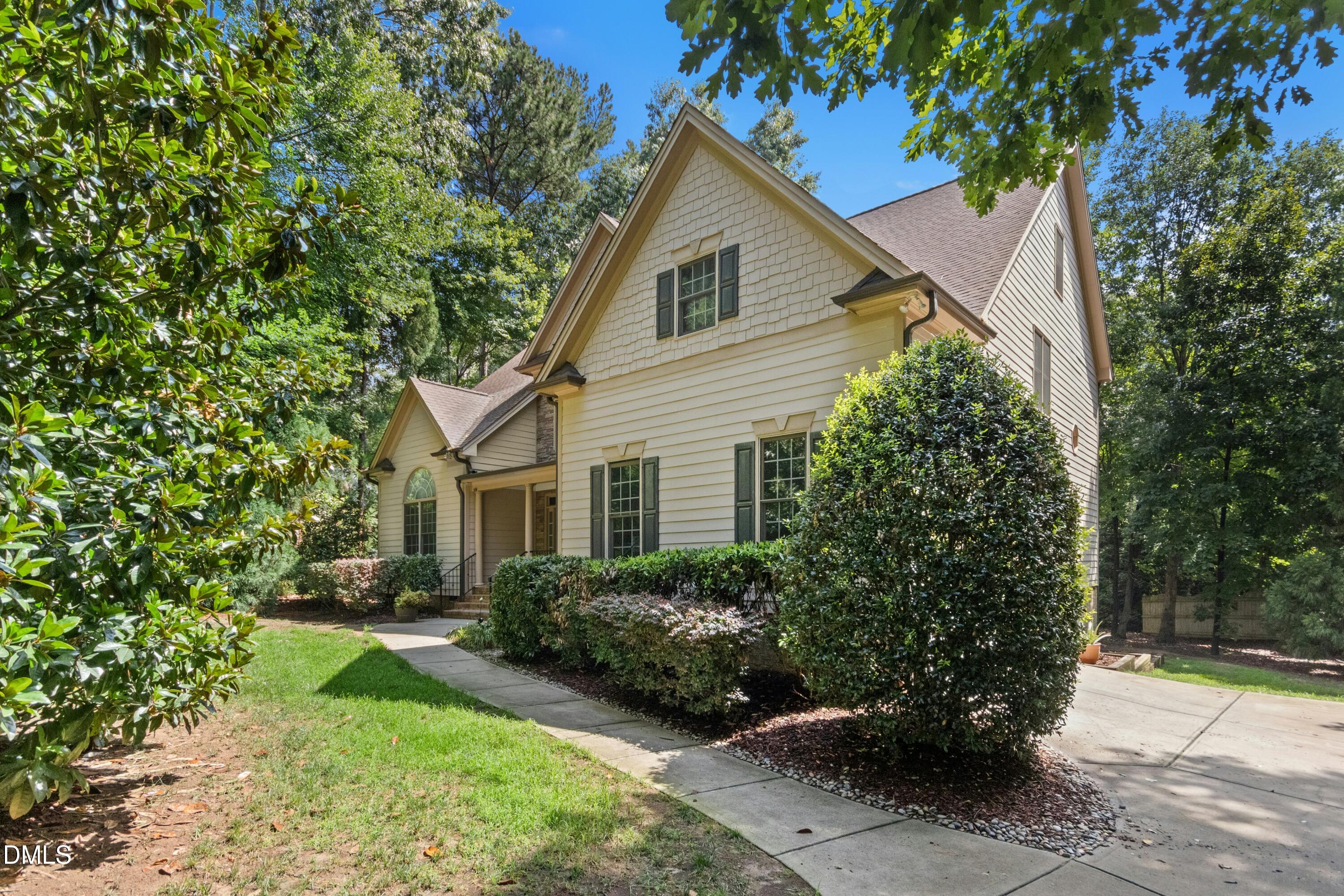 8004 Knebford Circle Property Photo 4