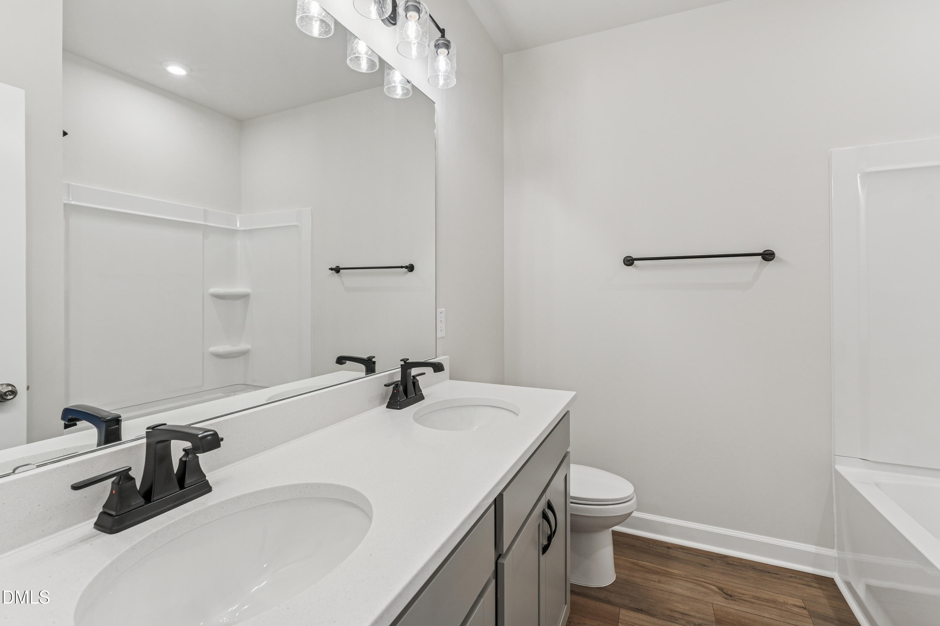 209 Solaire Alley Property Photo 12