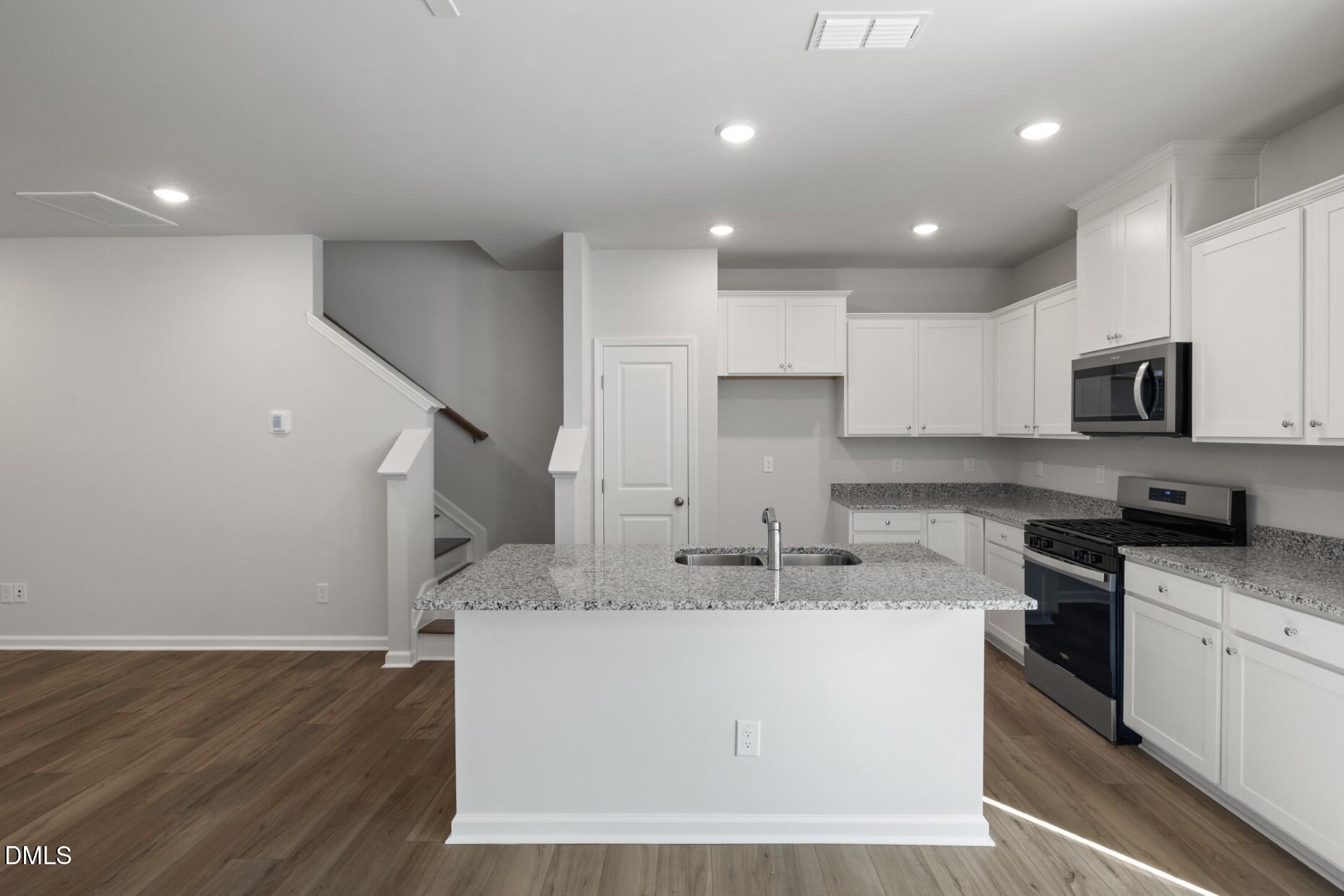1242 Jensen Road Property Photo 5