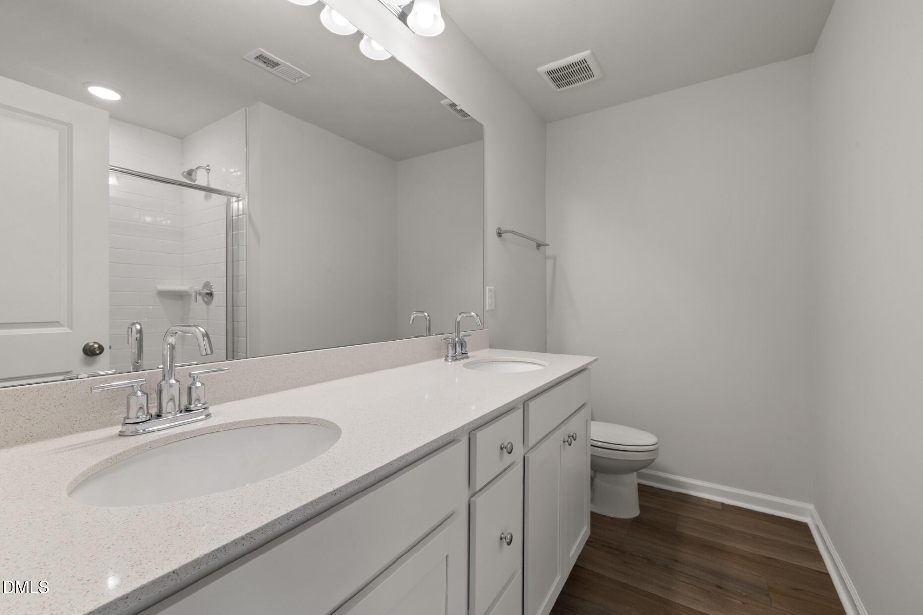 1242 Jensen Road Property Photo 11