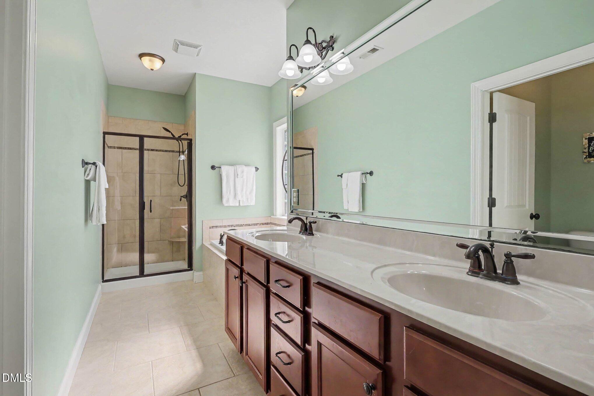 1113 Hollymont Drive Property Photo 21