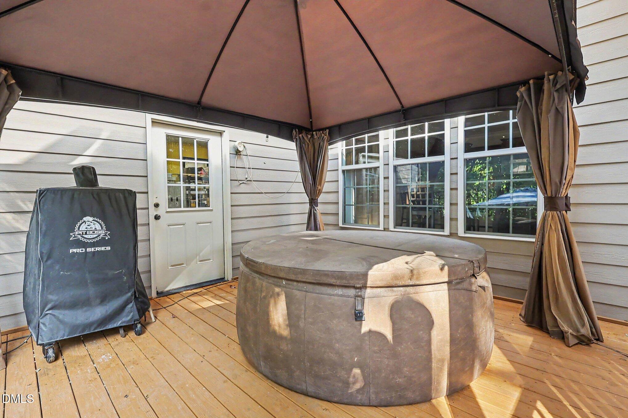 1113 Hollymont Drive Property Photo 33