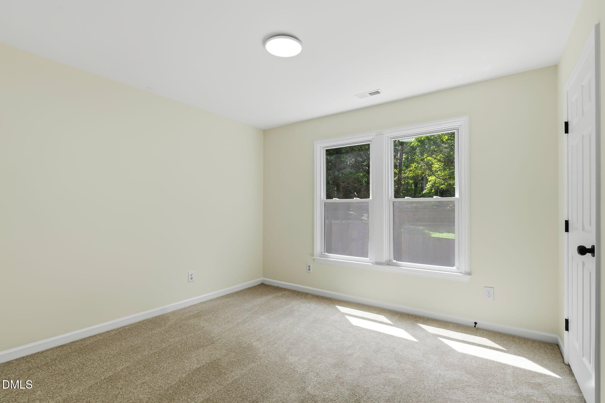 4409 Queenstown Court Property Photo 30