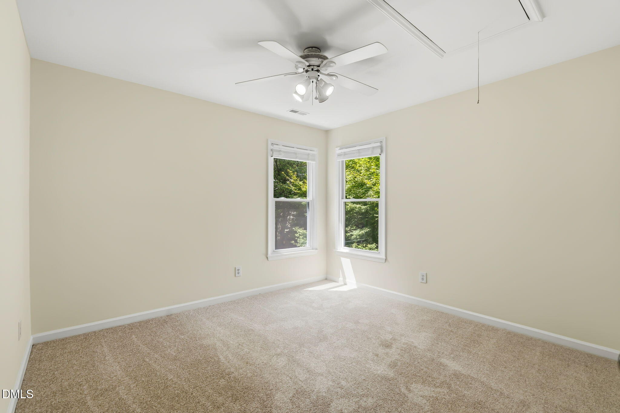 4409 Queenstown Court Property Photo 31