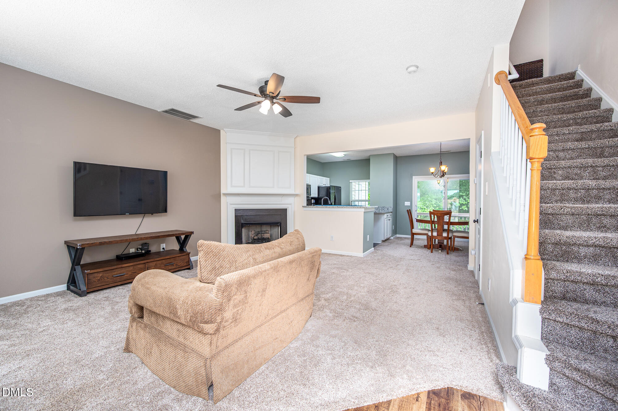 319 Orchard Park Drive Property Photo 6