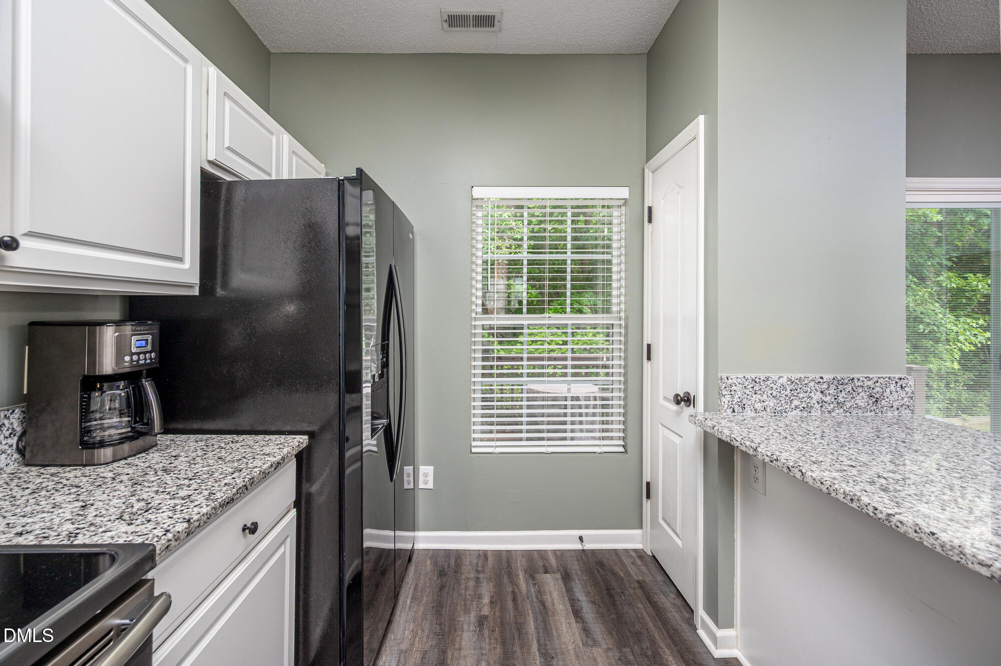 319 Orchard Park Drive Property Photo 16