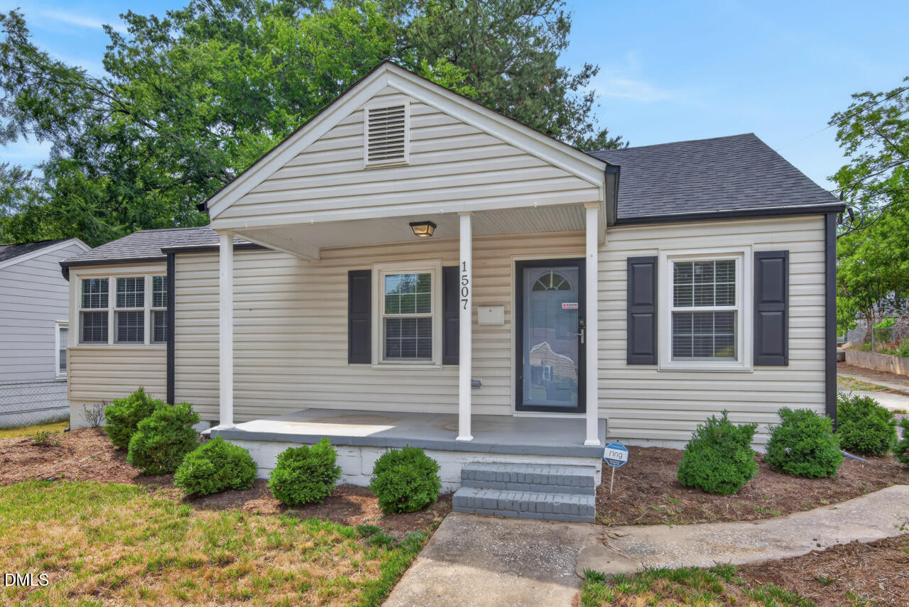 1507 Robinhood Road Property Photo 4