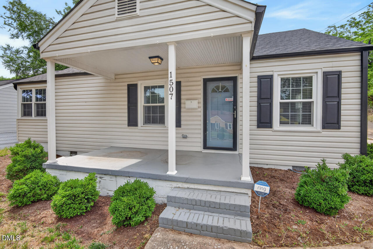 1507 Robinhood Road Property Photo 7