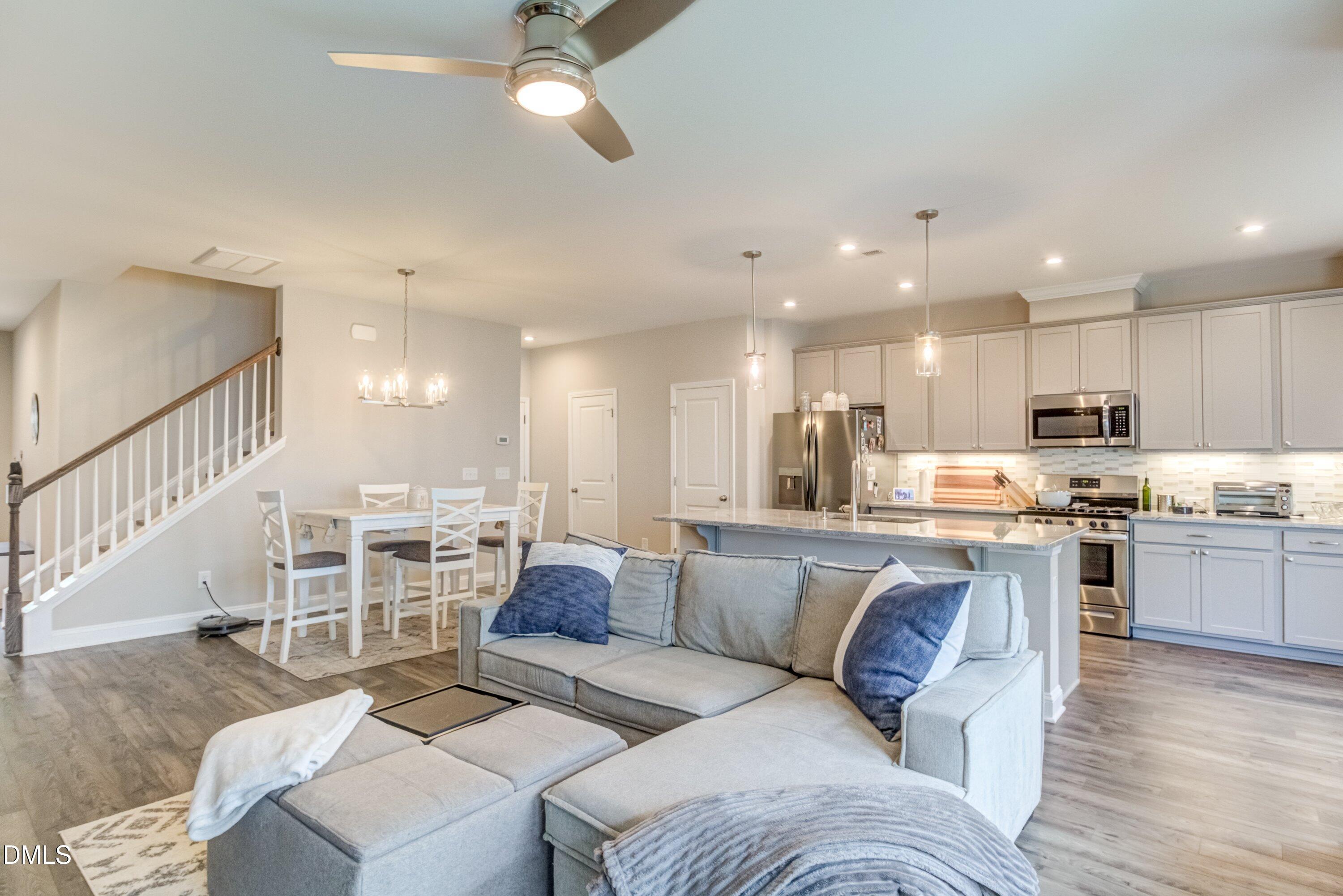 6511 Amber Springs Drive Property Photo 4