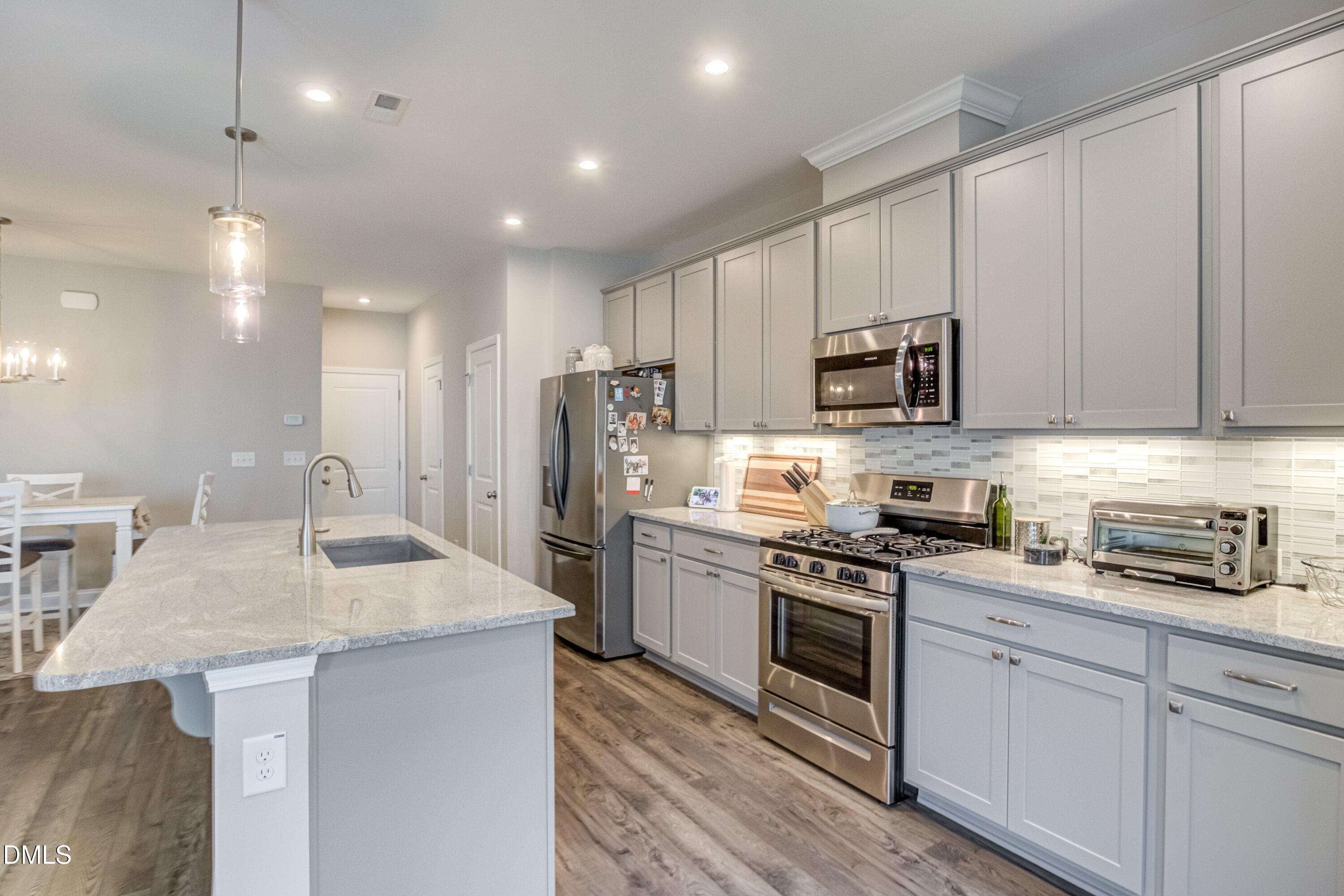 6511 Amber Springs Drive Property Photo 14