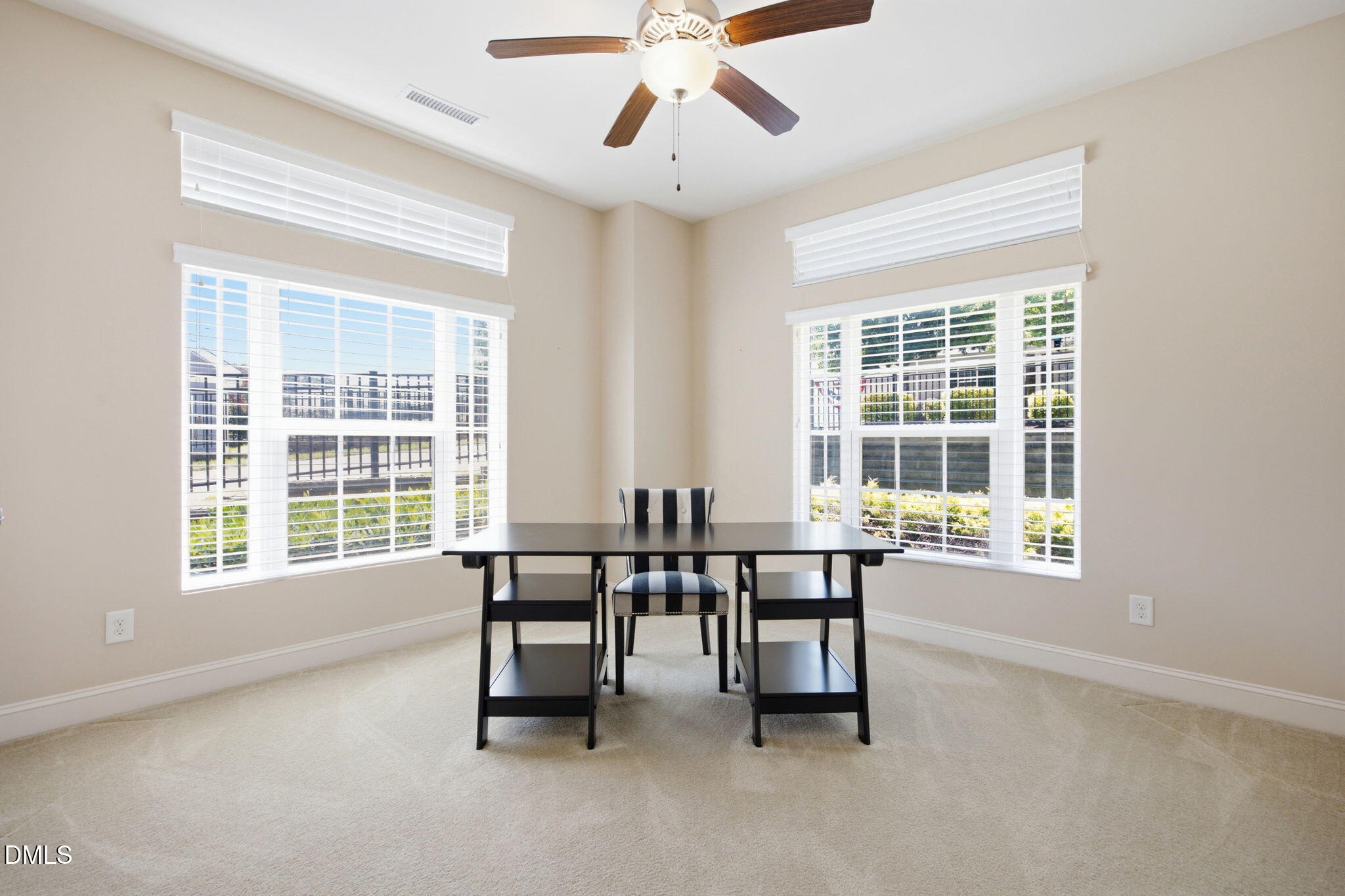 1089 Blue Bird Lane Property Photo 14