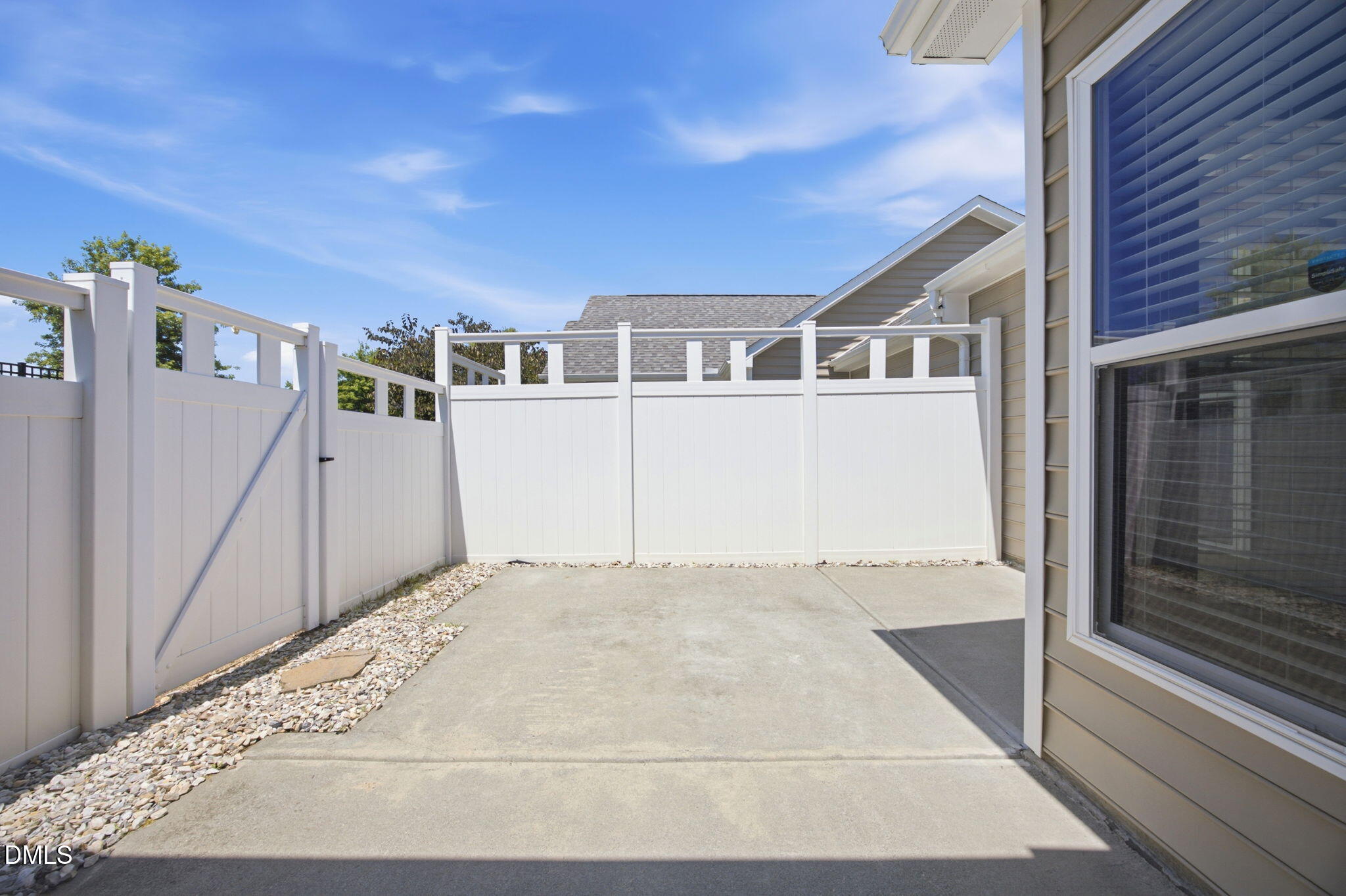 1089 Blue Bird Lane Property Photo 17
