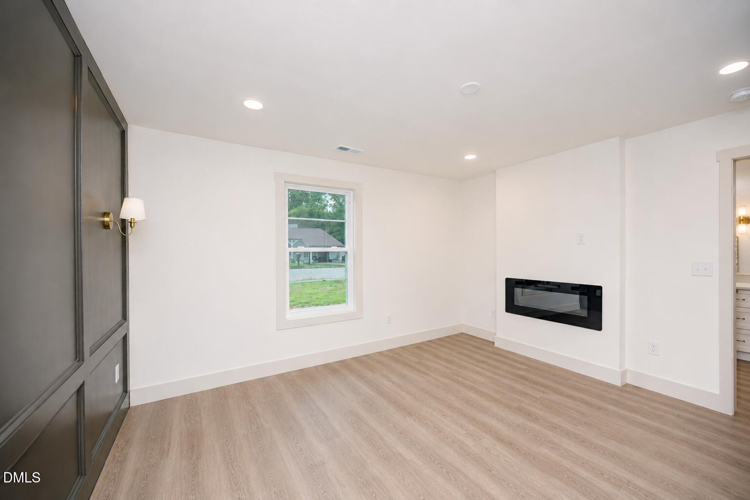 606 E Bay Street Property Photo 6