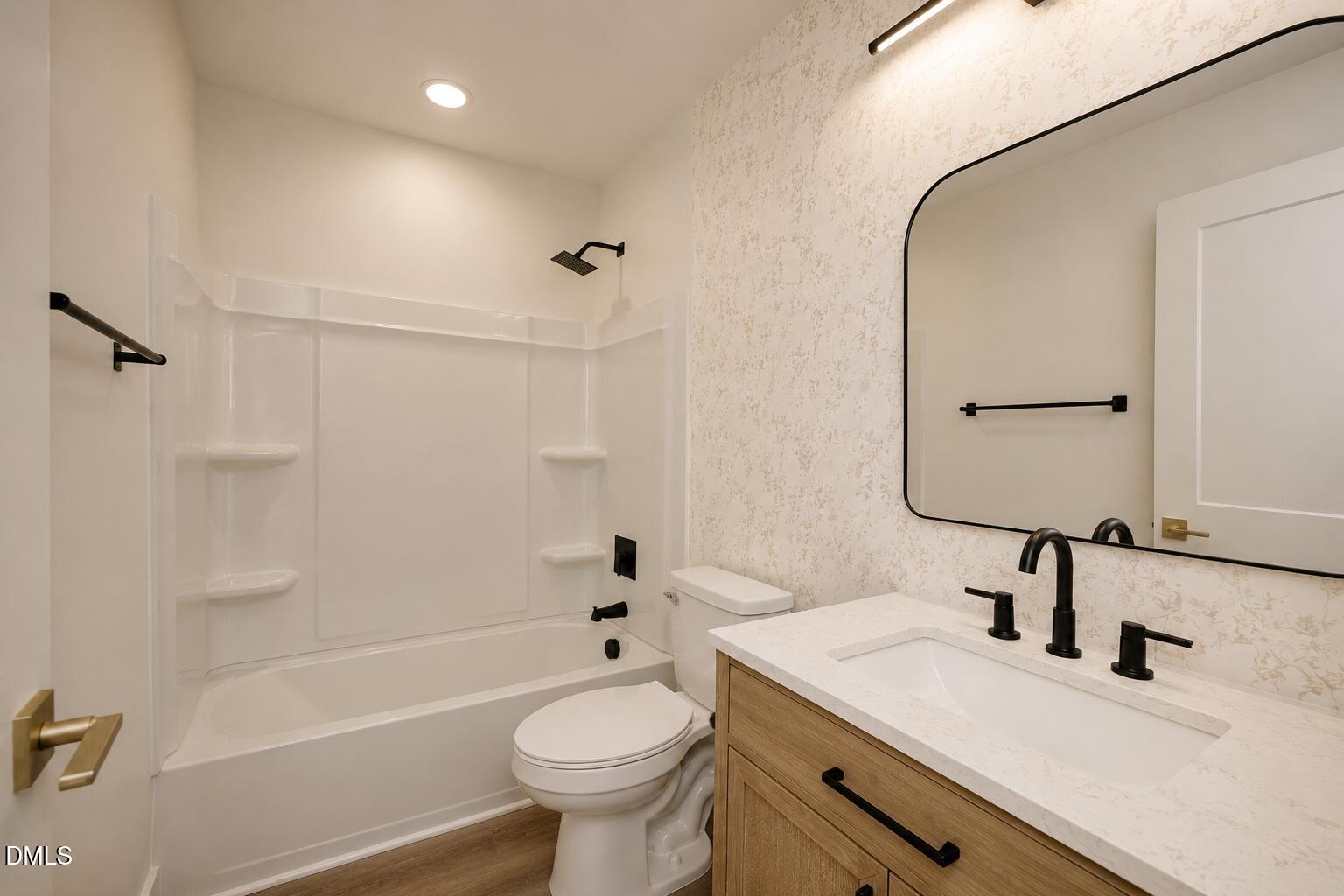 606 E Bay Street Property Photo 11