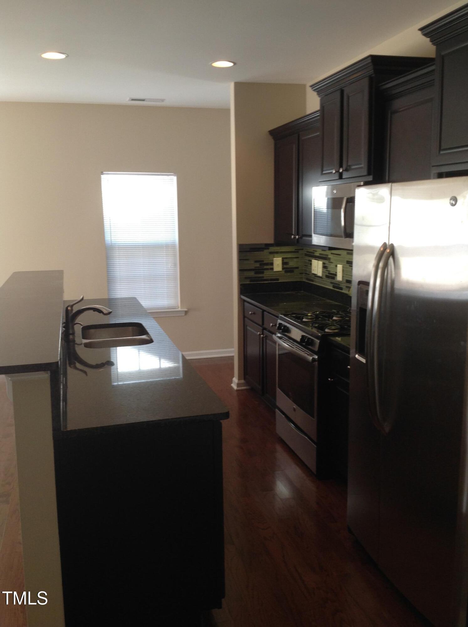933 Ileagnes Road Property Photo 6