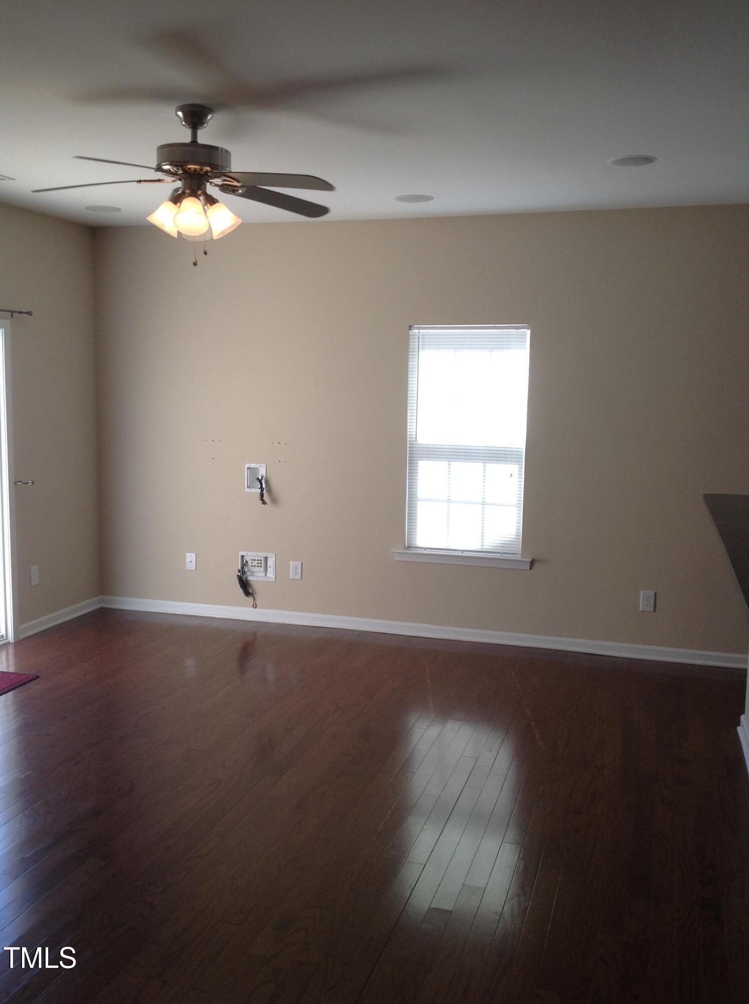933 Ileagnes Road Property Photo 7