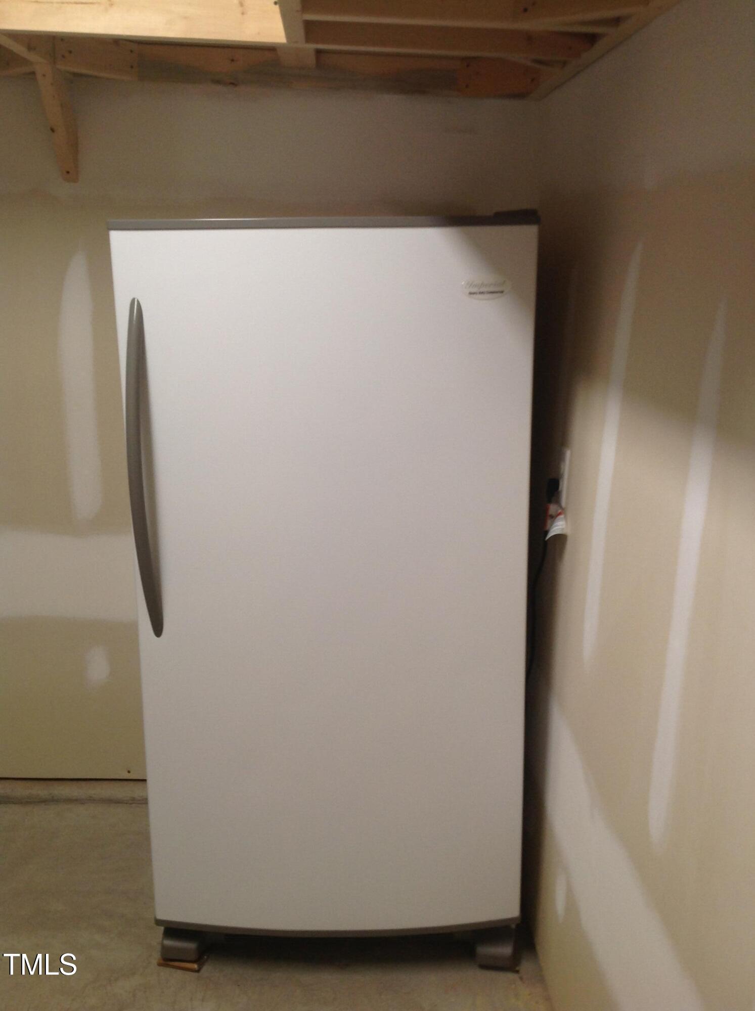 933 Ileagnes Road Property Photo 20
