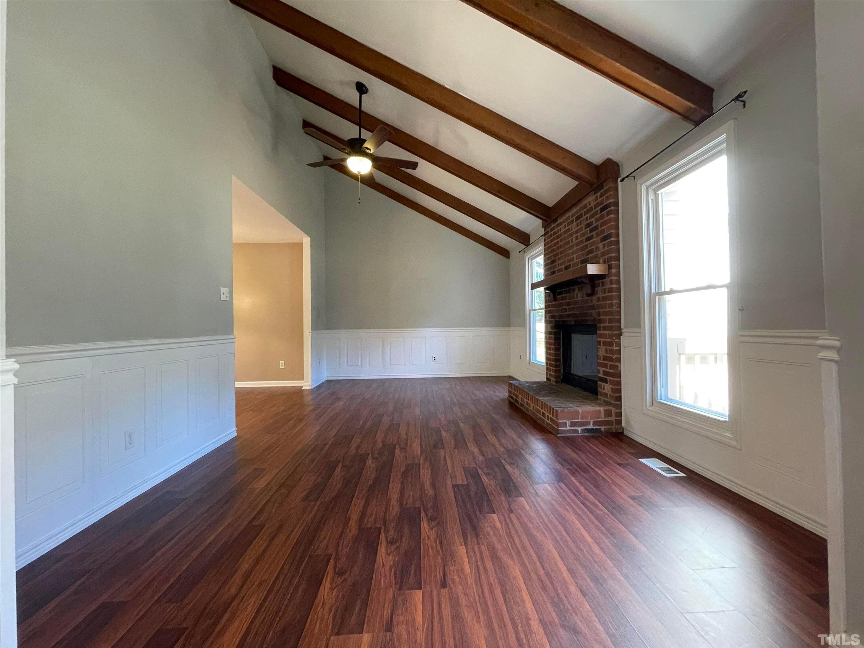 200 Glen Bonnie Lane Property Photo 3