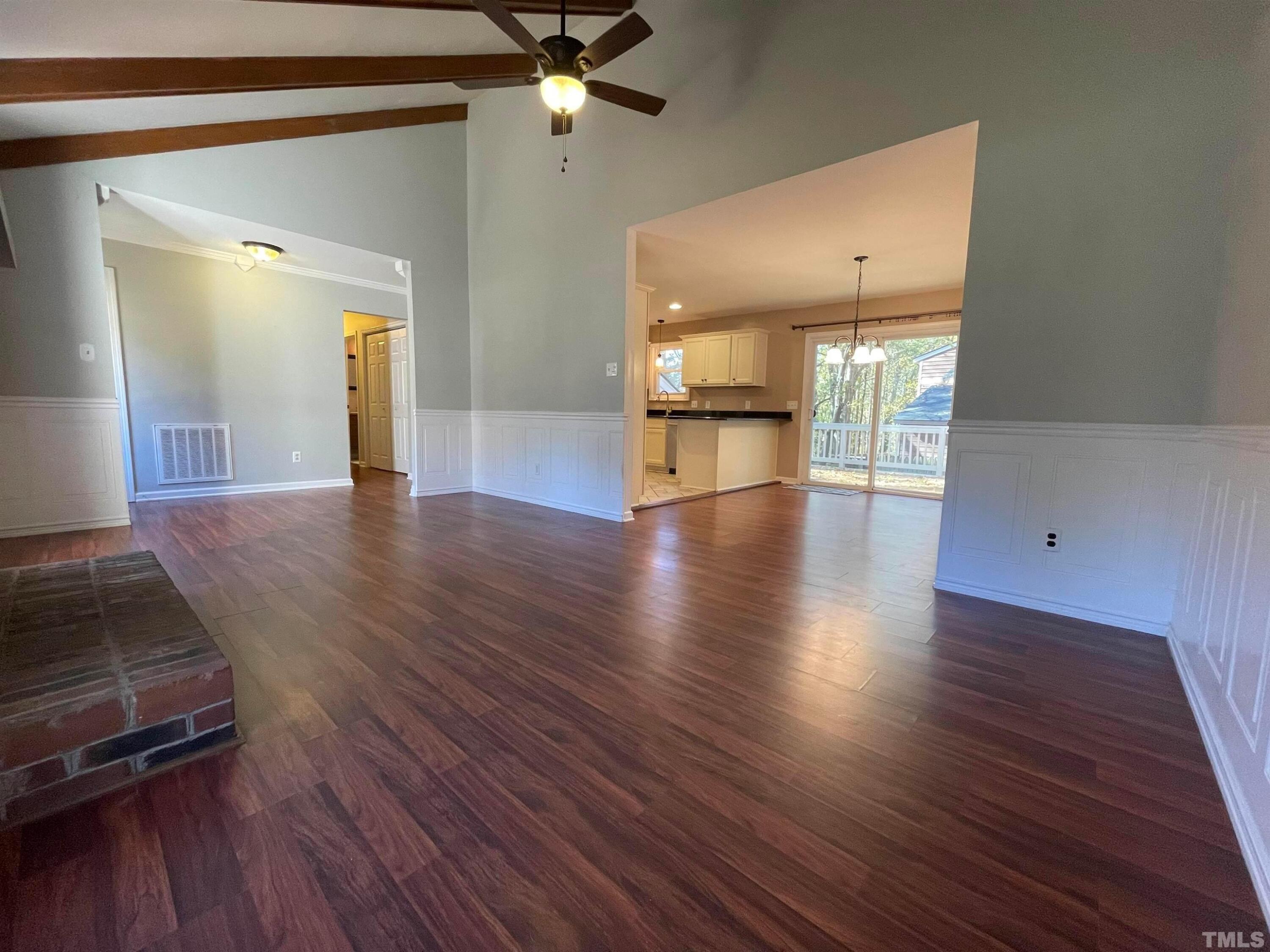 200 Glen Bonnie Lane Property Photo 5