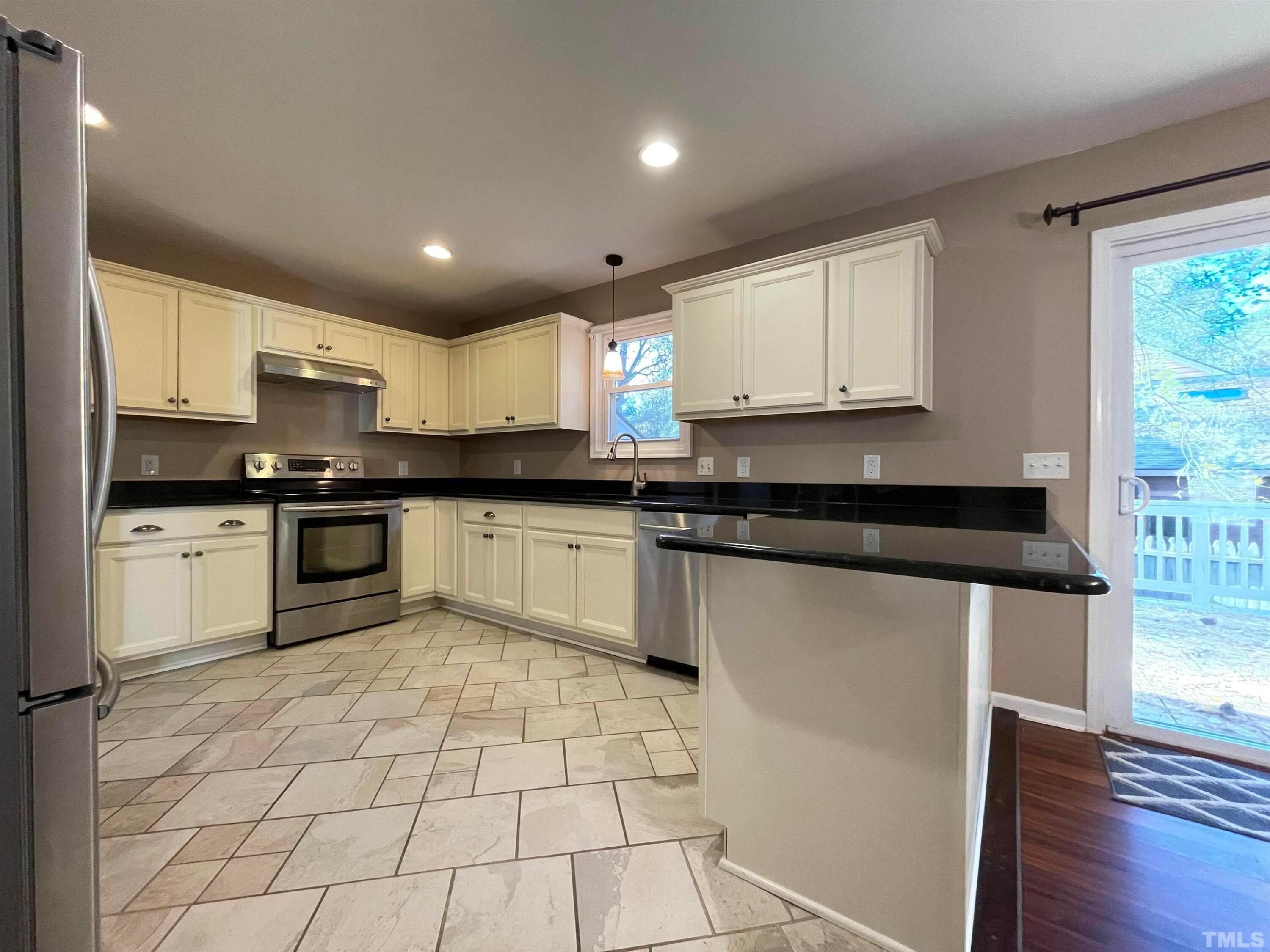 200 Glen Bonnie Lane Property Photo 14