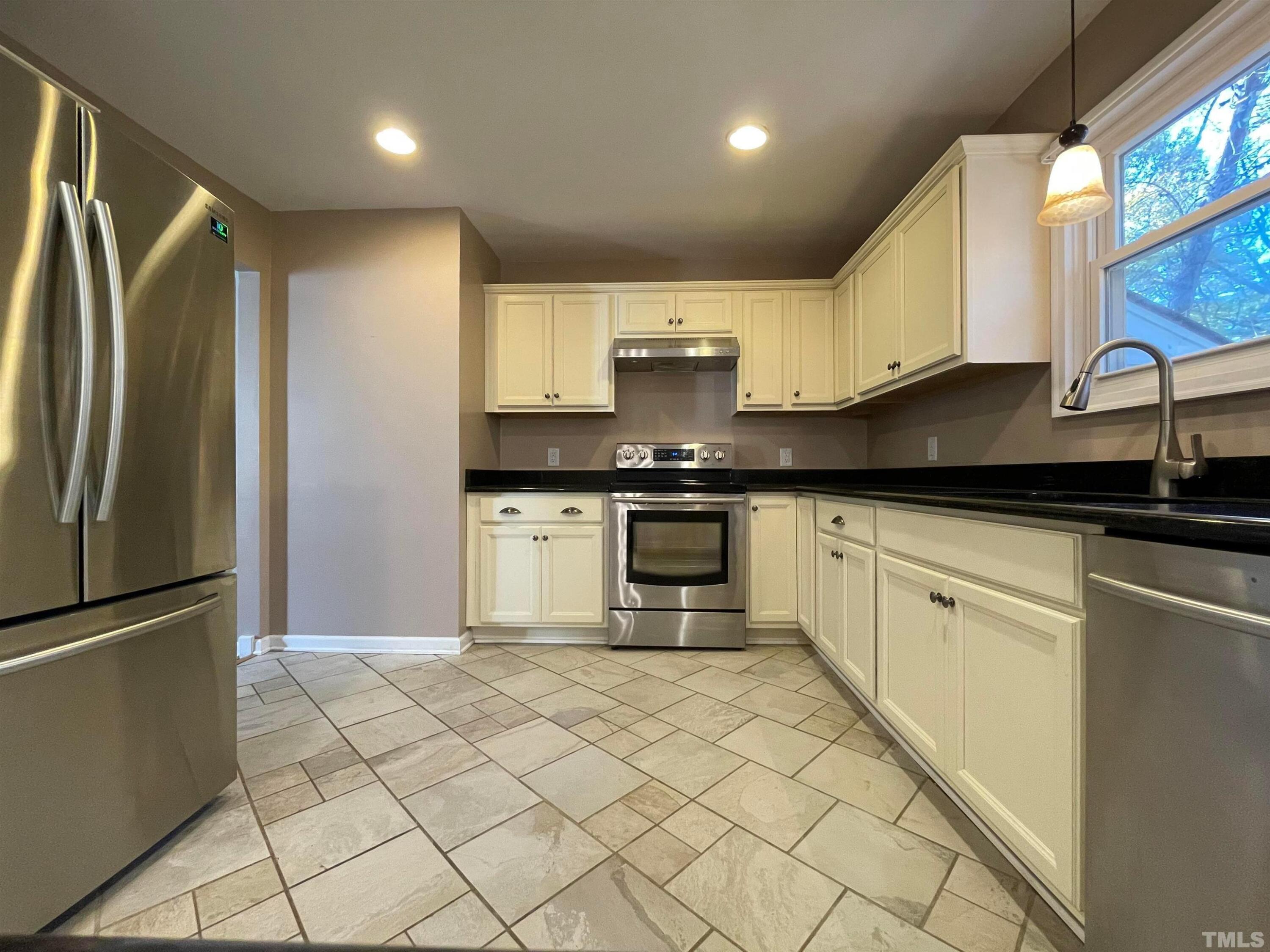 200 Glen Bonnie Lane Property Photo 15