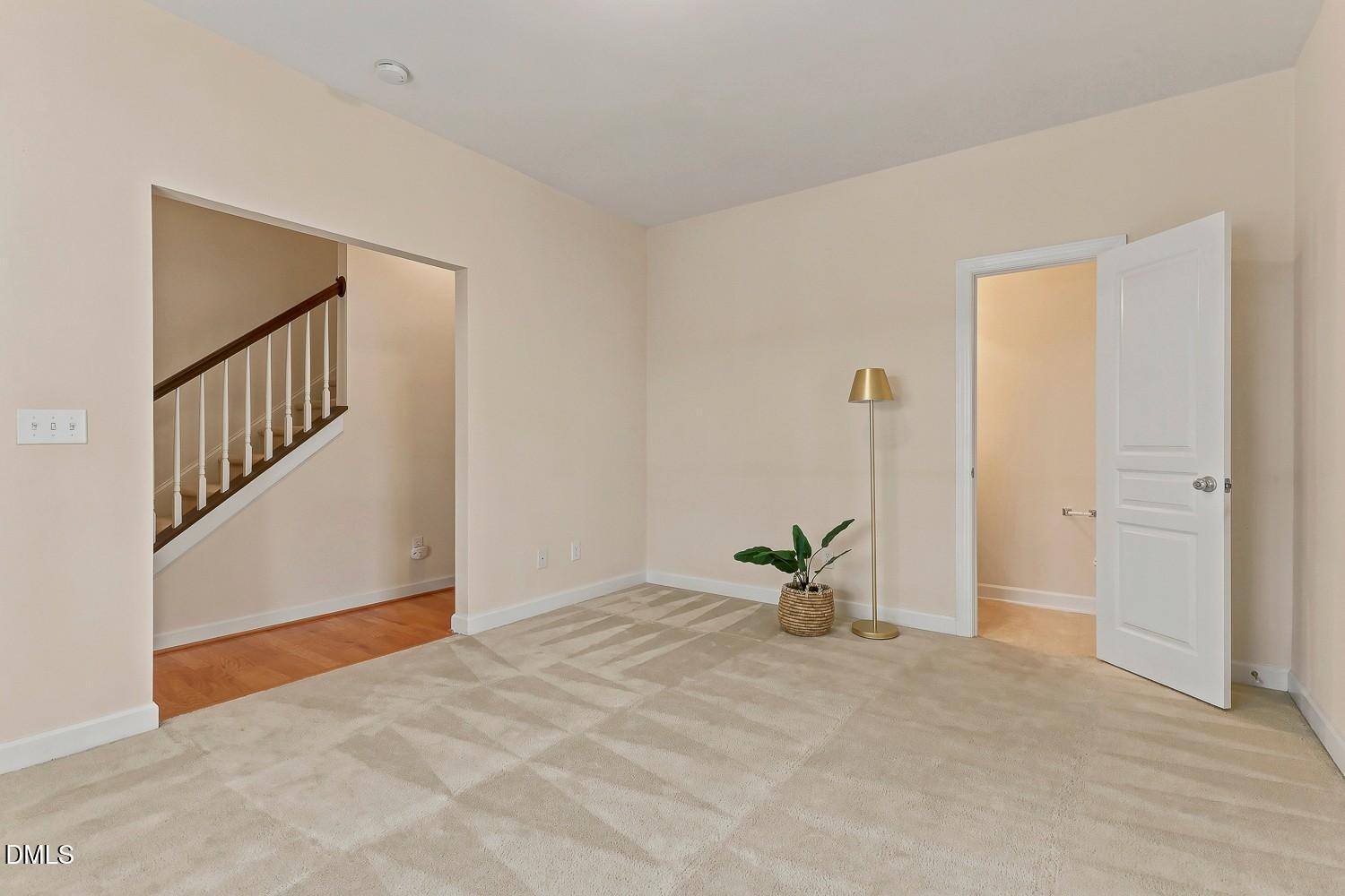 336 Kinellan Lane Property Photo 6