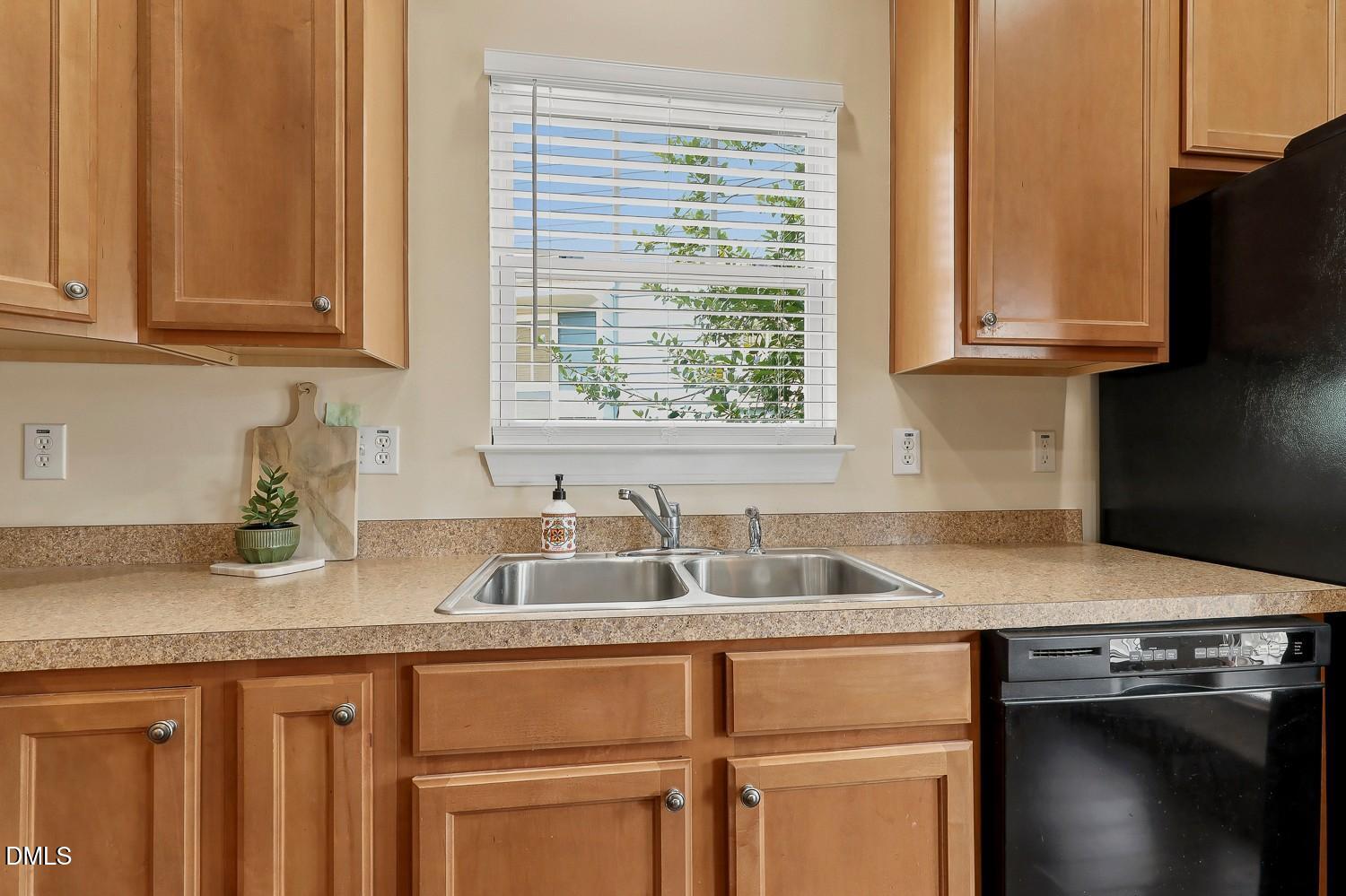 336 Kinellan Lane Property Photo 12