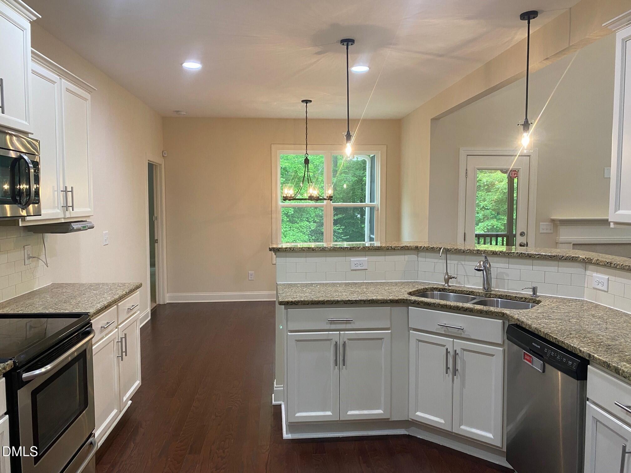 4016 Landover Peak Place Property Photo 8