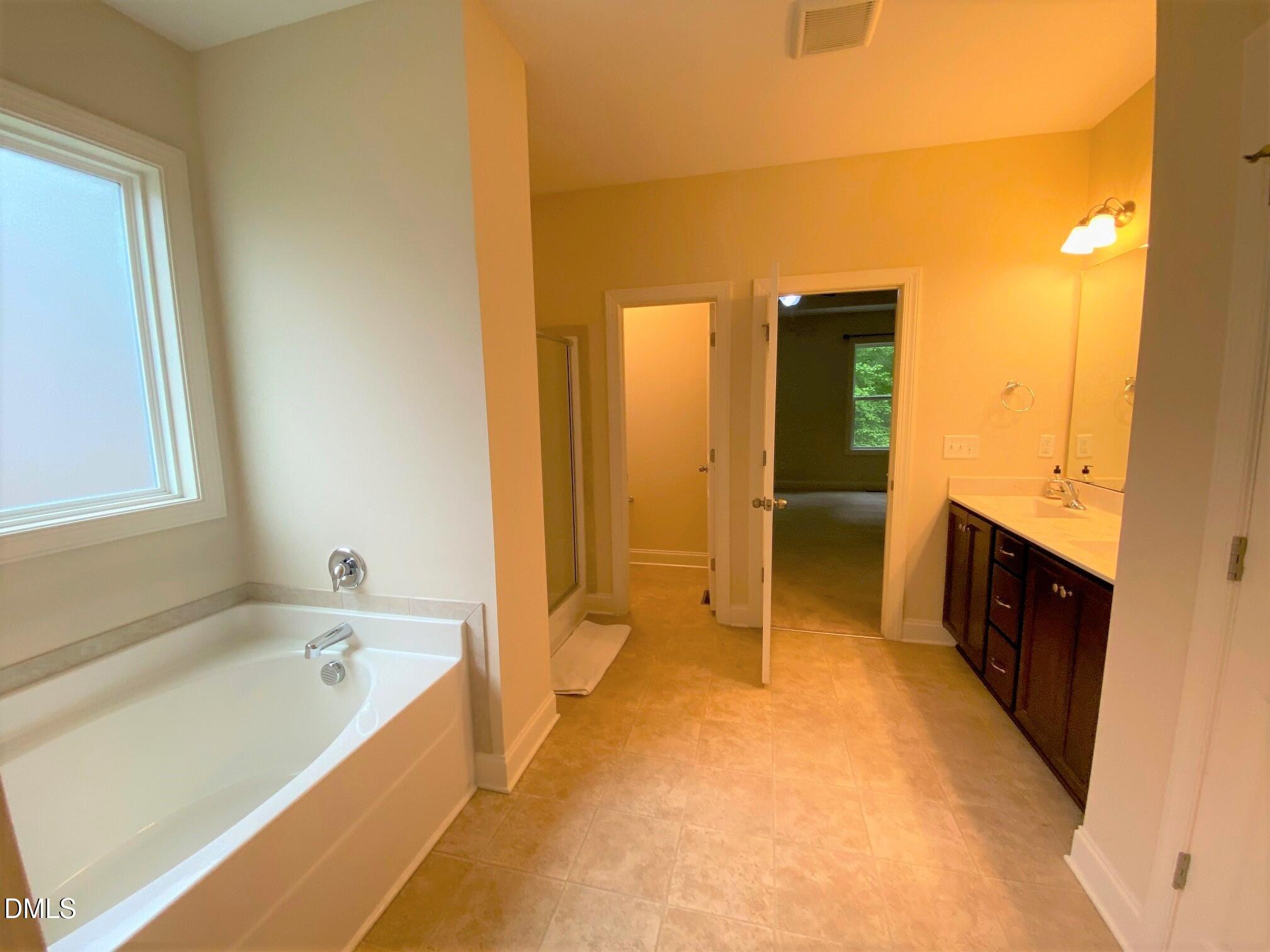 4016 Landover Peak Place Property Photo 23